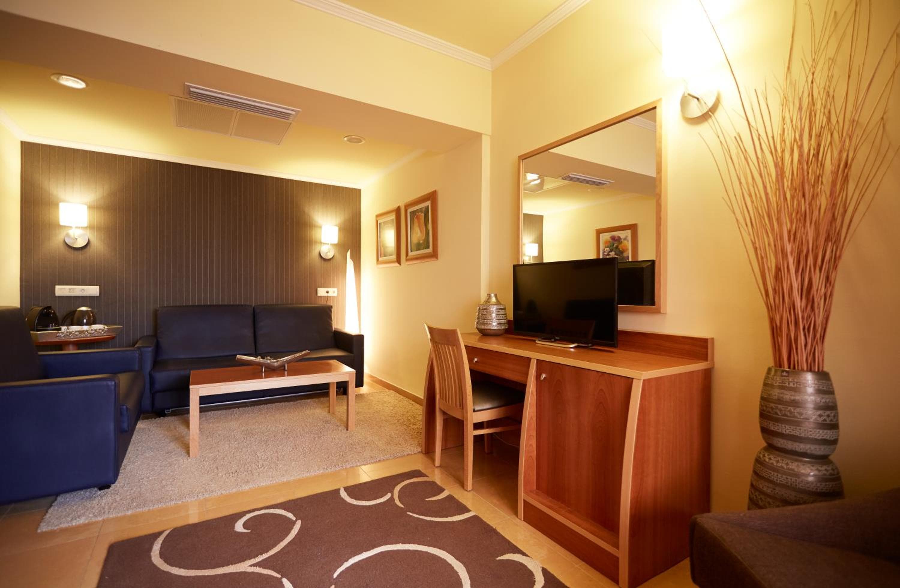 Invisa Hotel La Cala — 22