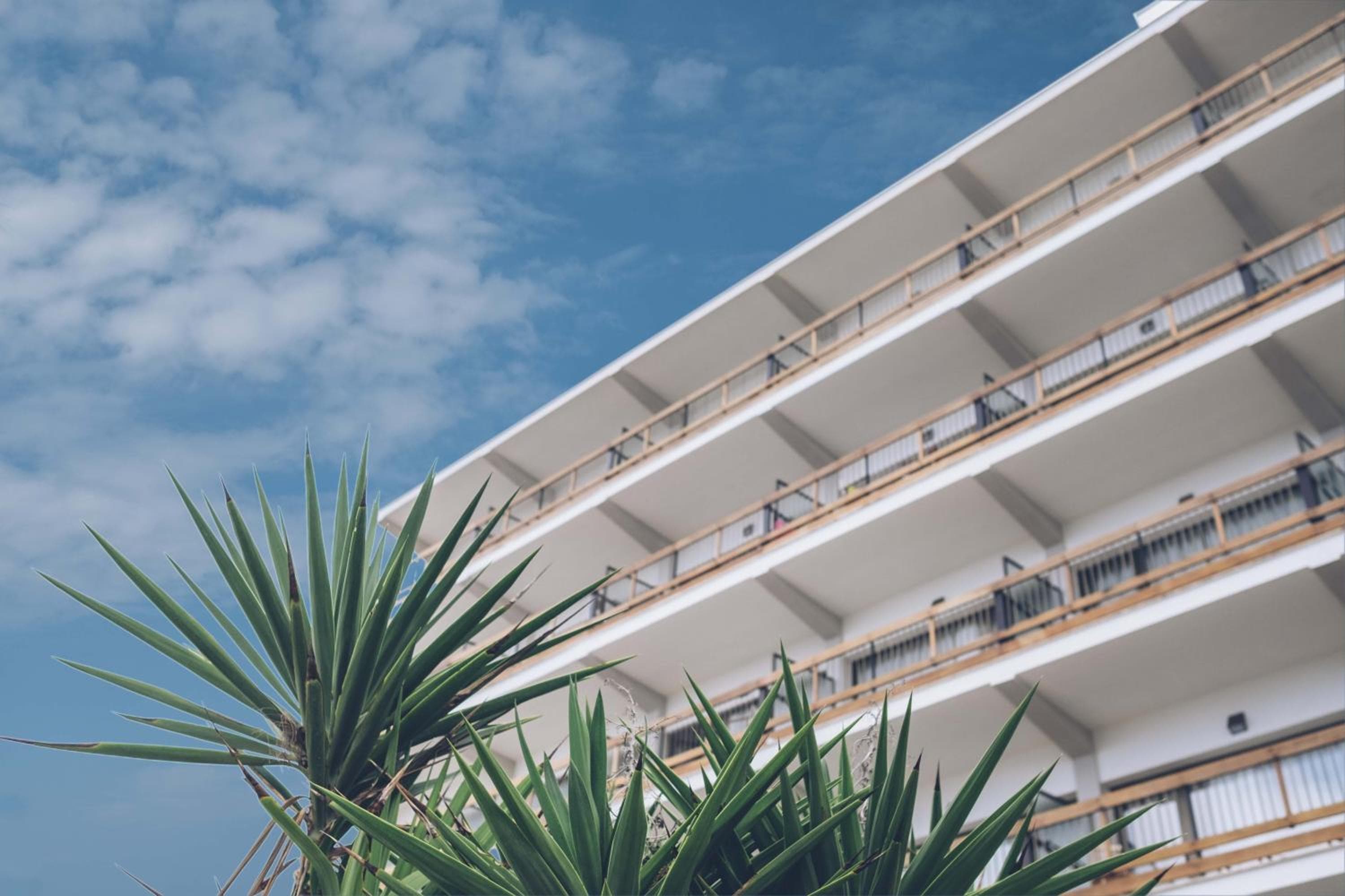 AYA Seahotel - Adults Only — 2