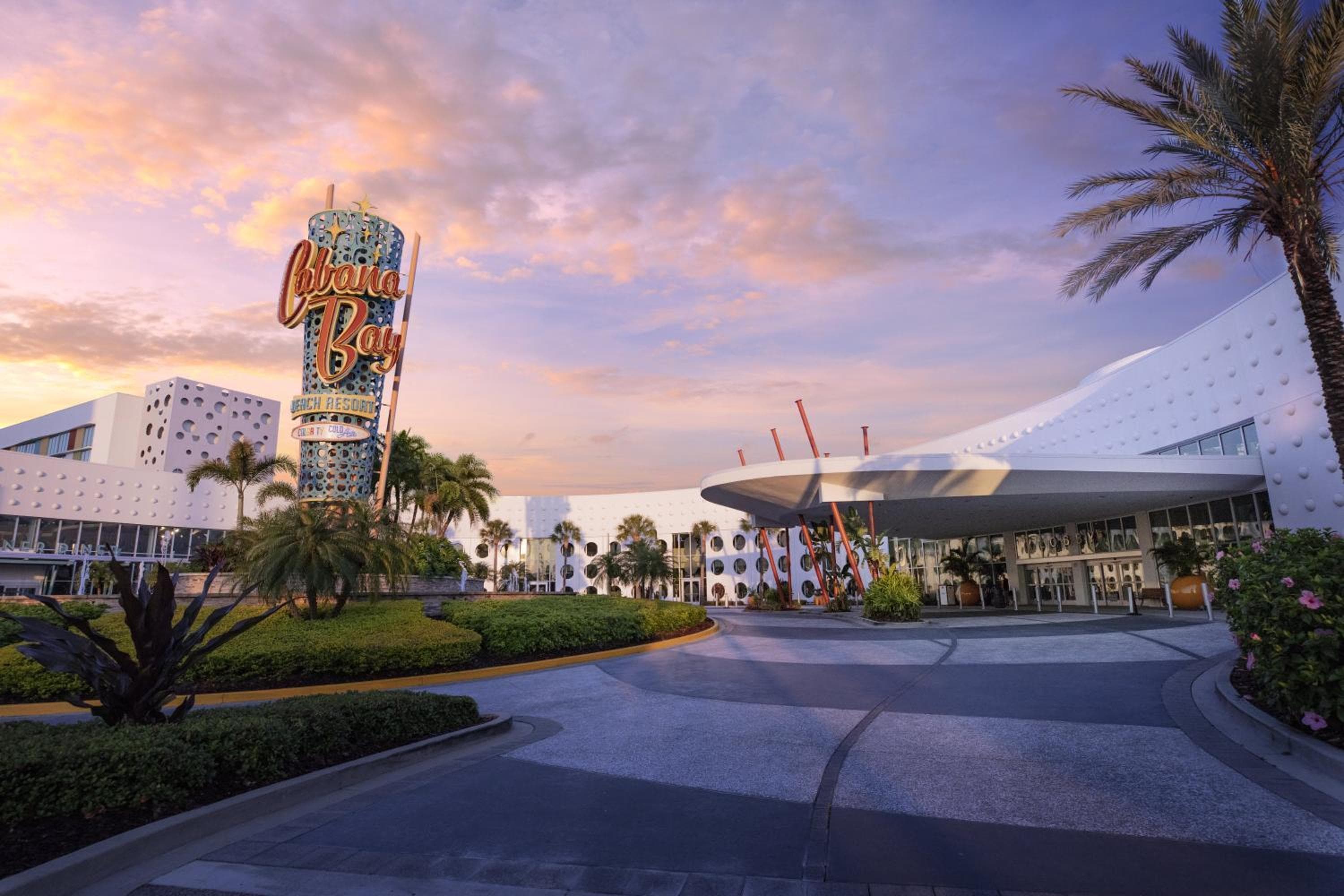 Universal's Cabana Bay Beach Resort — 1