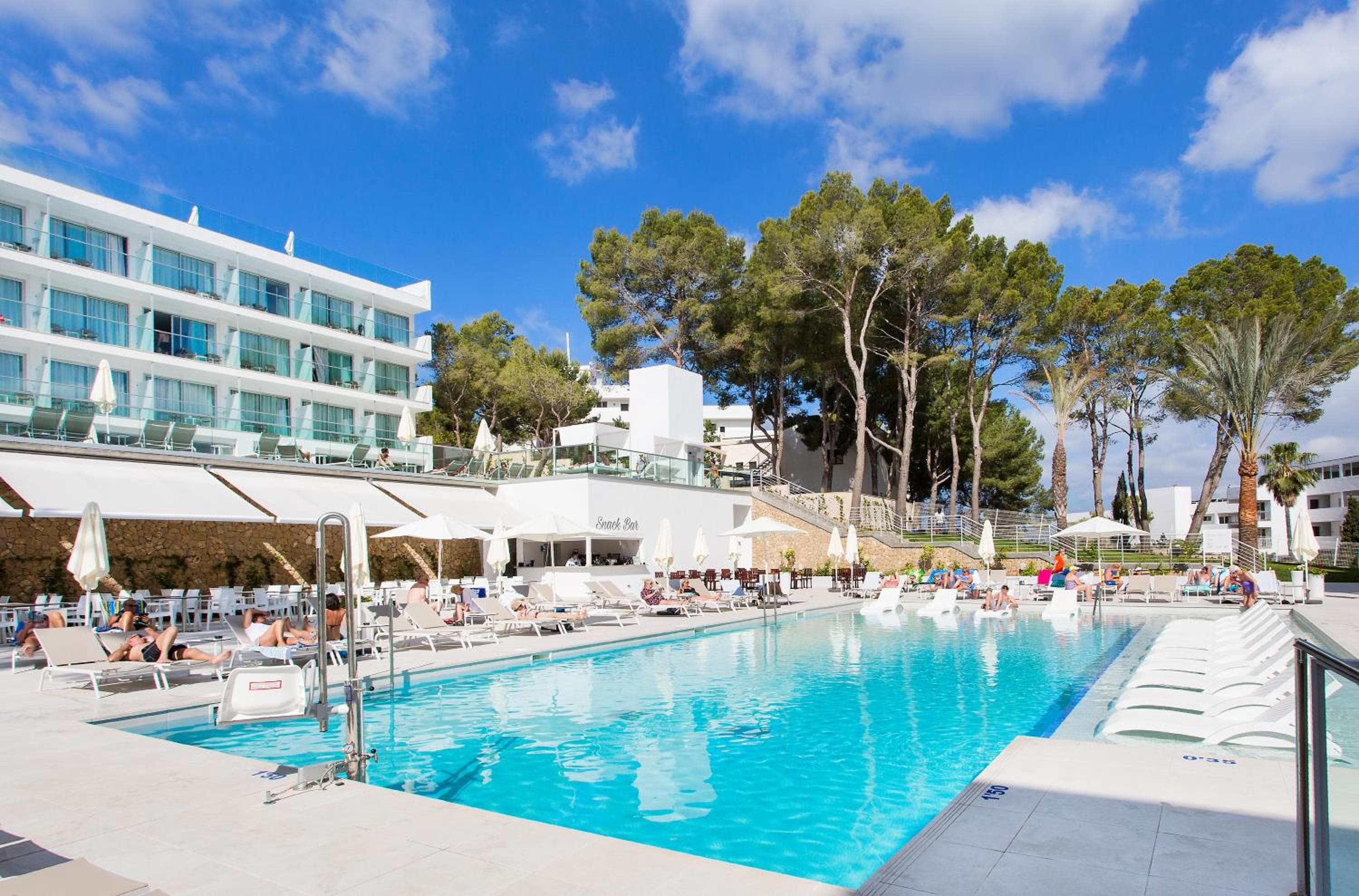 Reverence Life Hotel - Adults Only — 18