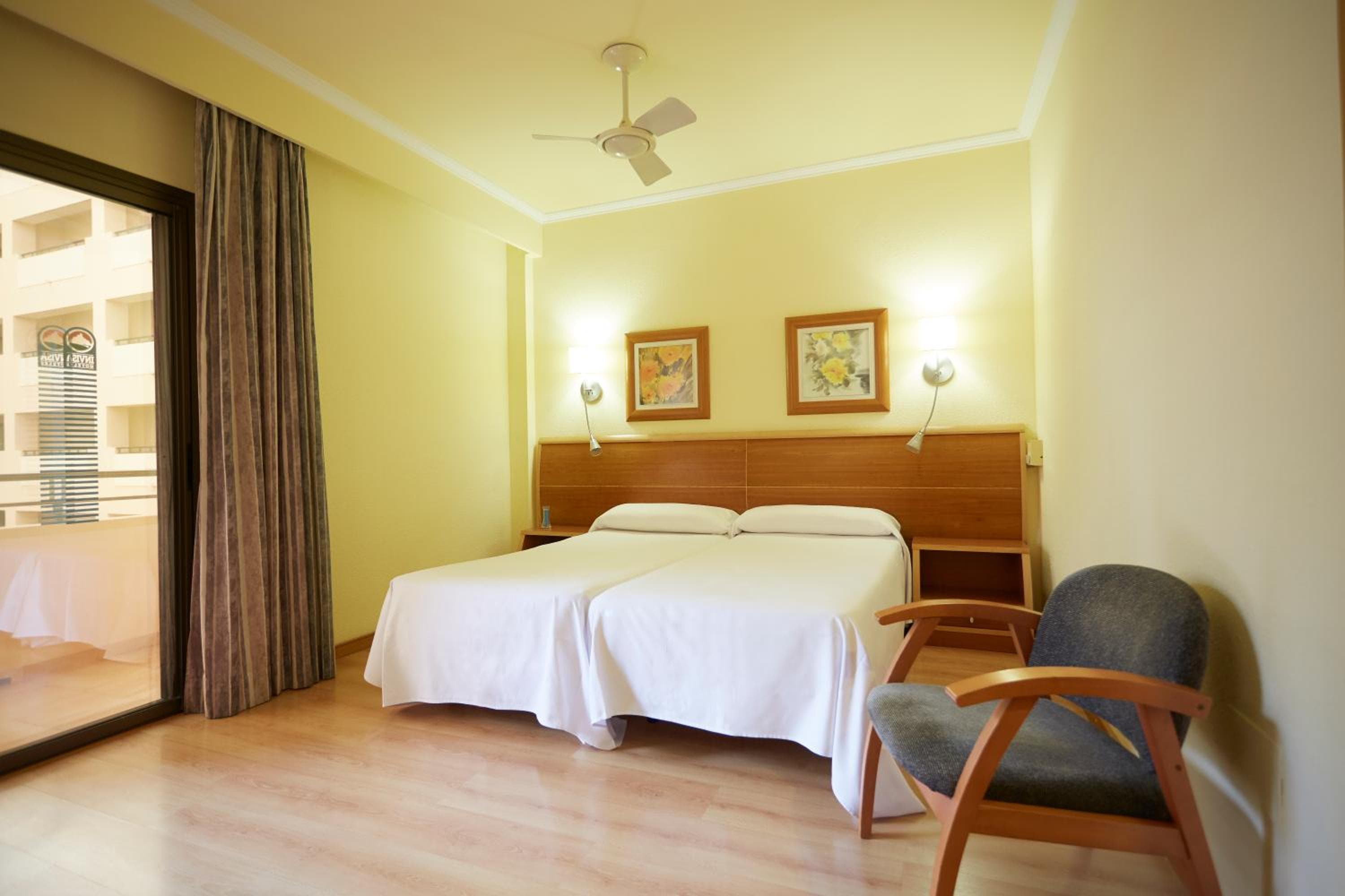 Invisa Hotel La Cala — 8