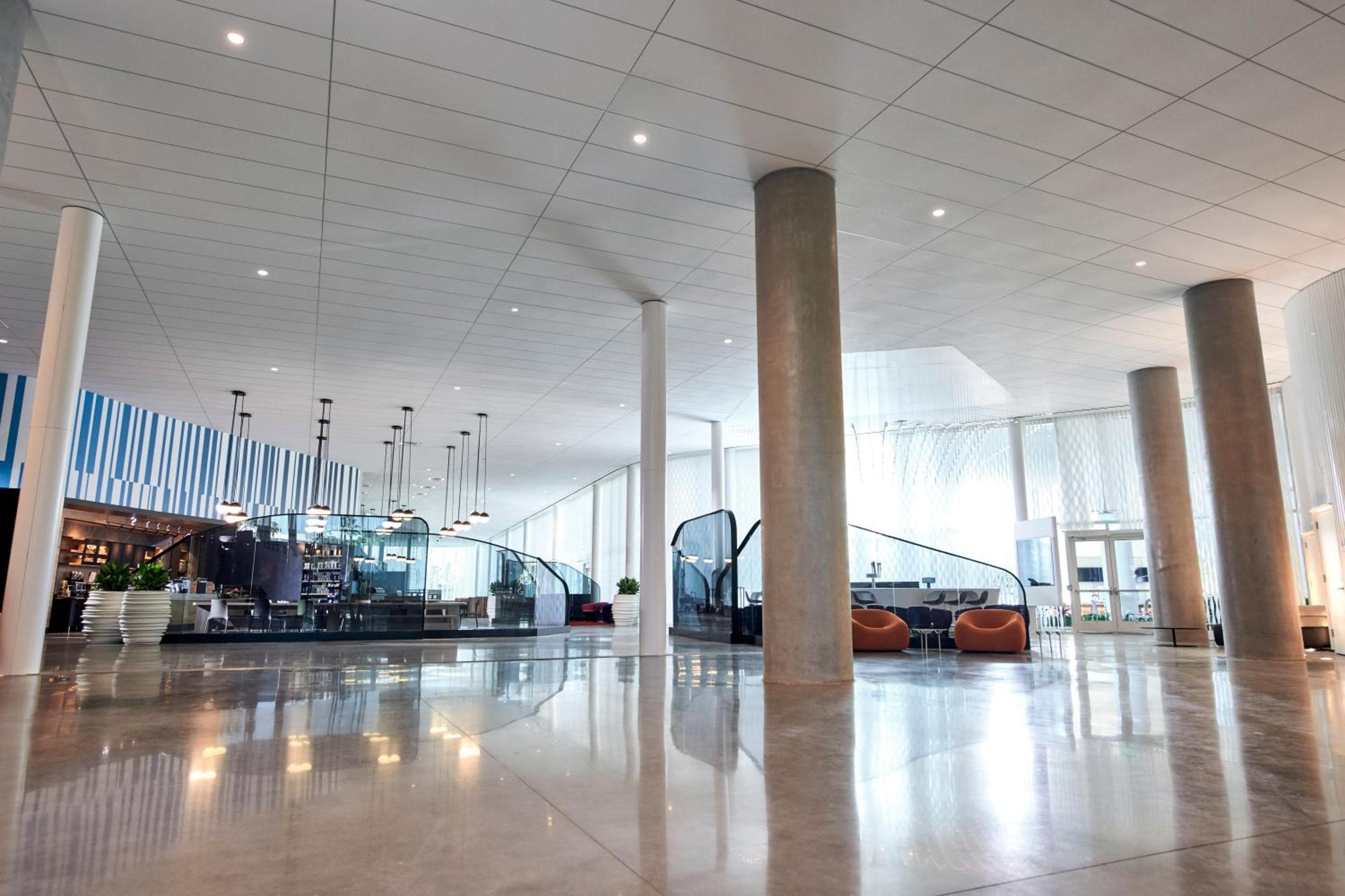 Universal's Aventura Hotel — 9
