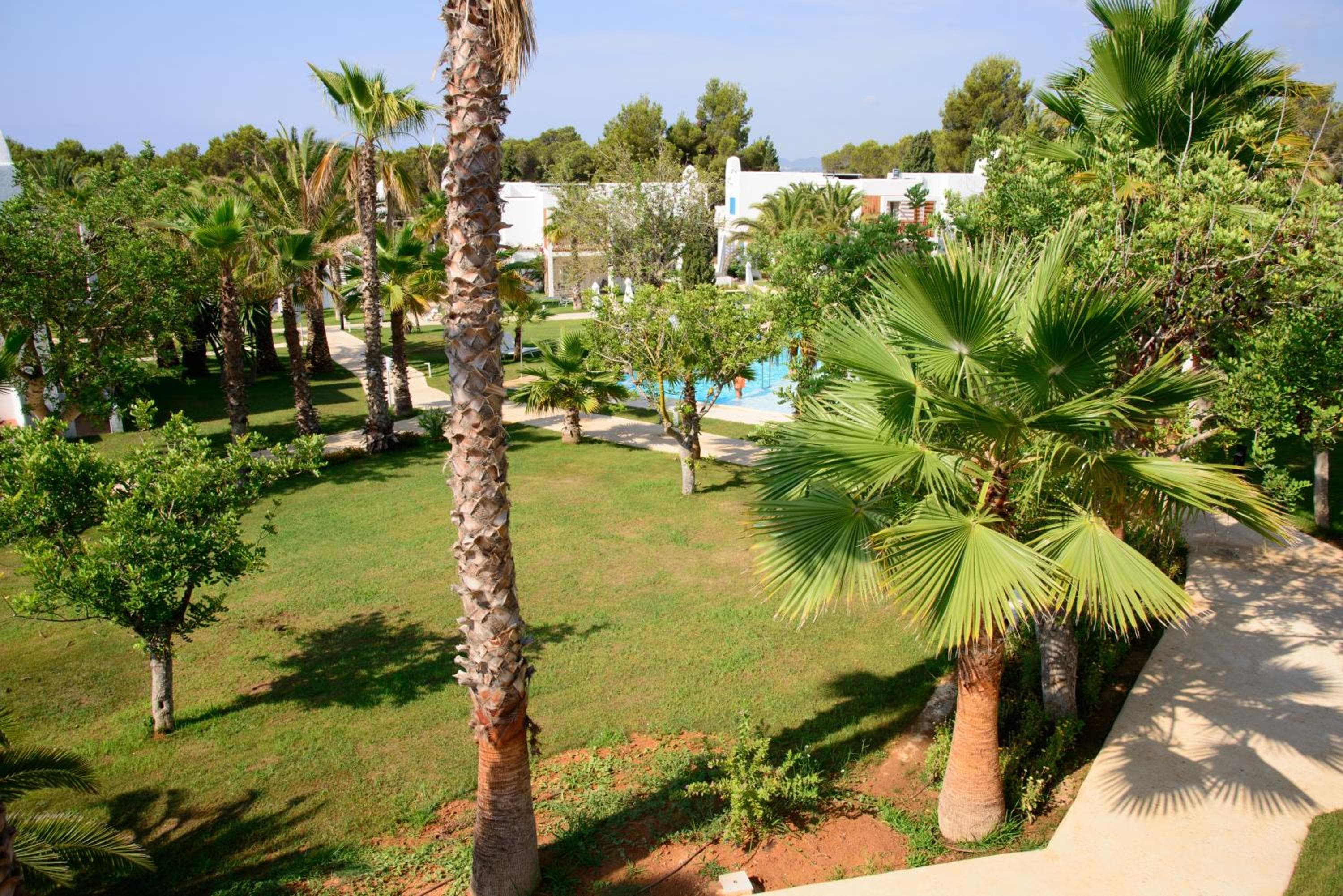 Cala Llenya Resort Ibiza — 4