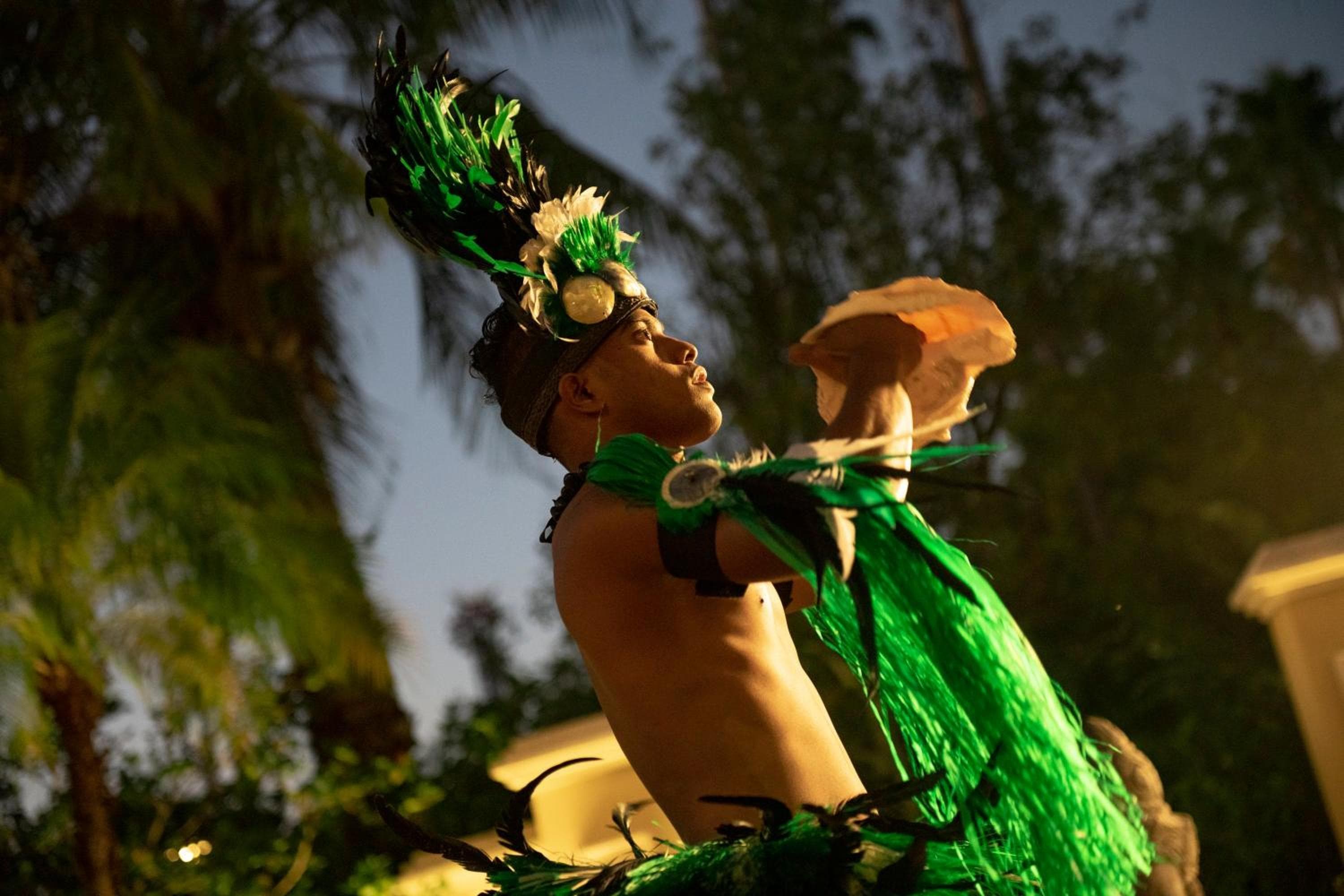 Universal's Loews Royal Pacific Resort — 14