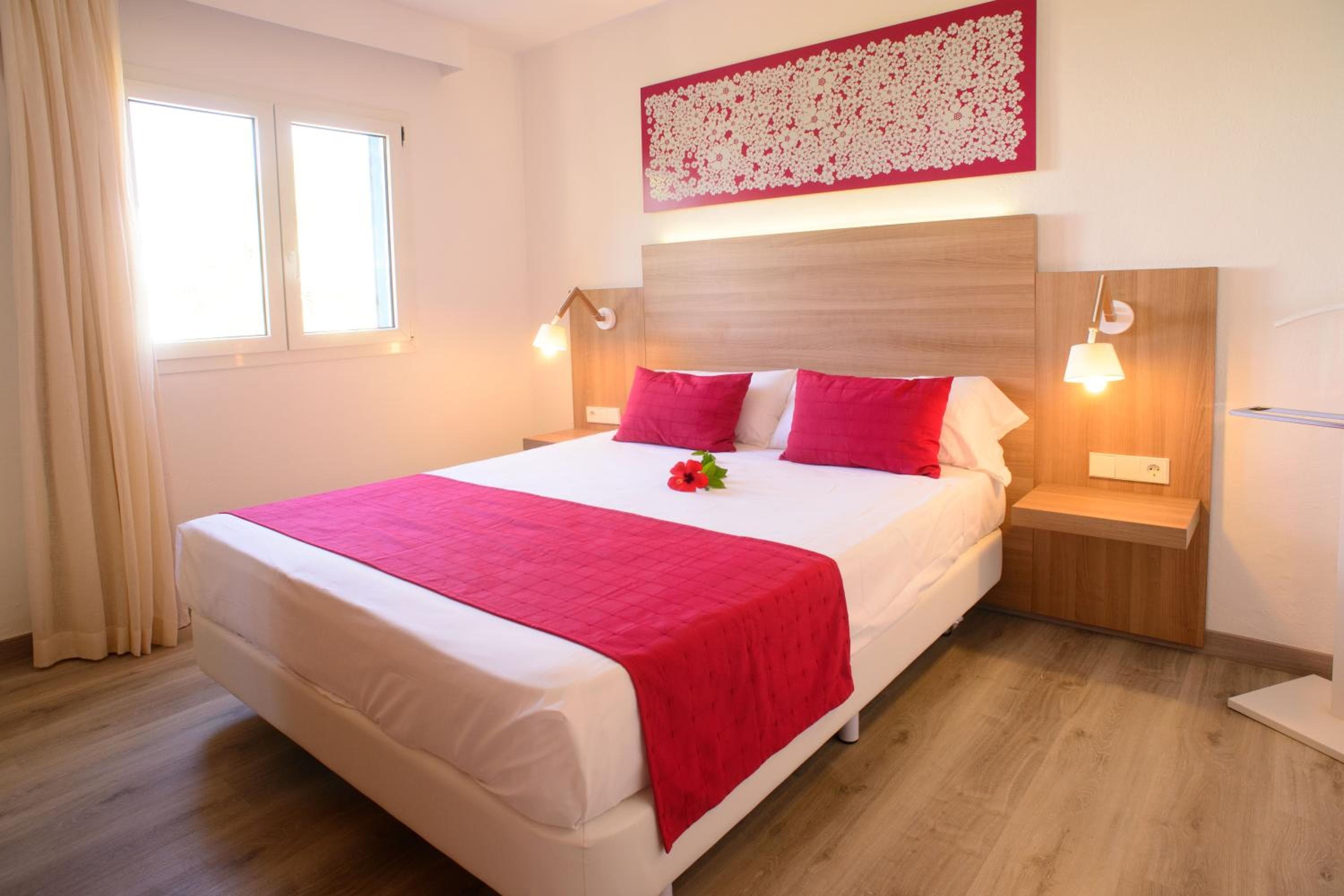Cala Llenya Resort Ibiza — 13