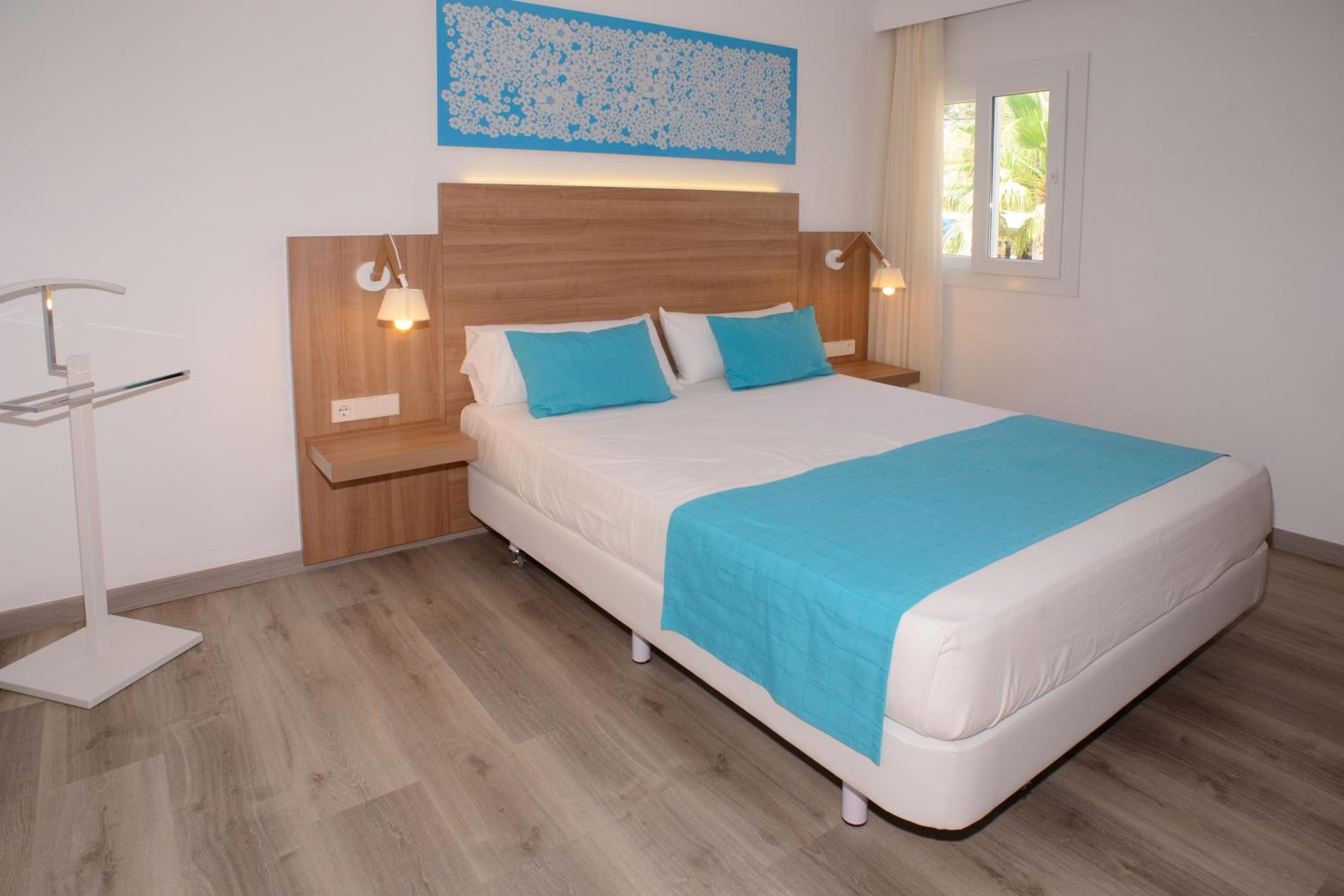 Cala Llenya Resort Ibiza — 2