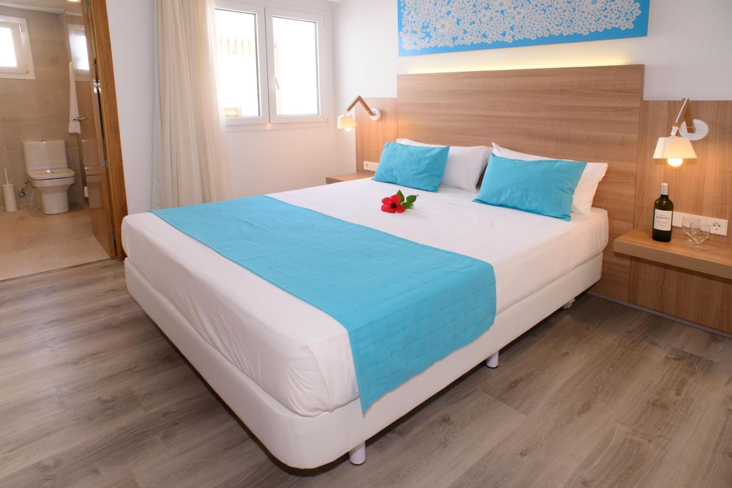 Cala Llenya Resort Ibiza — 26