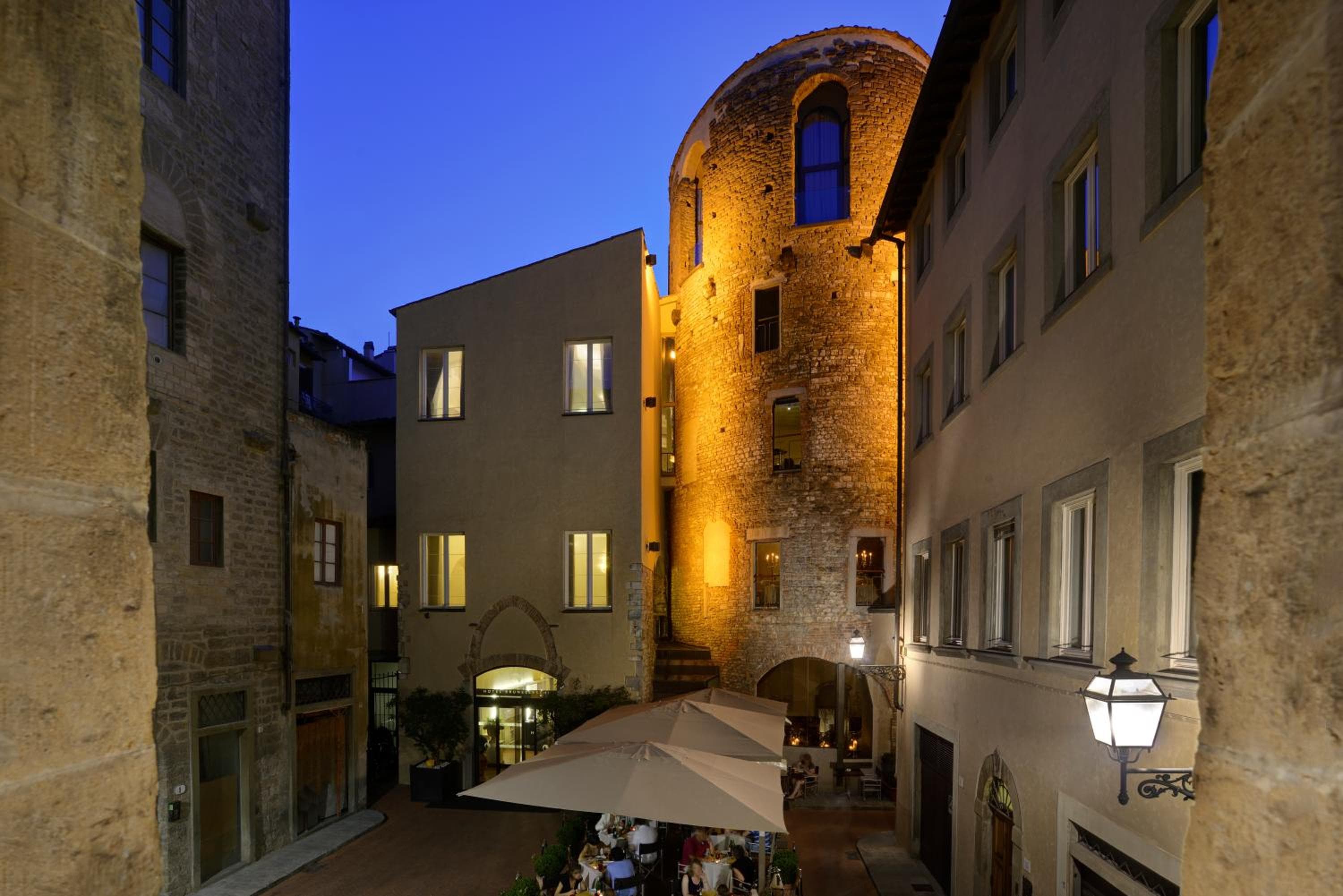 Brunelleschi Hotel — 23