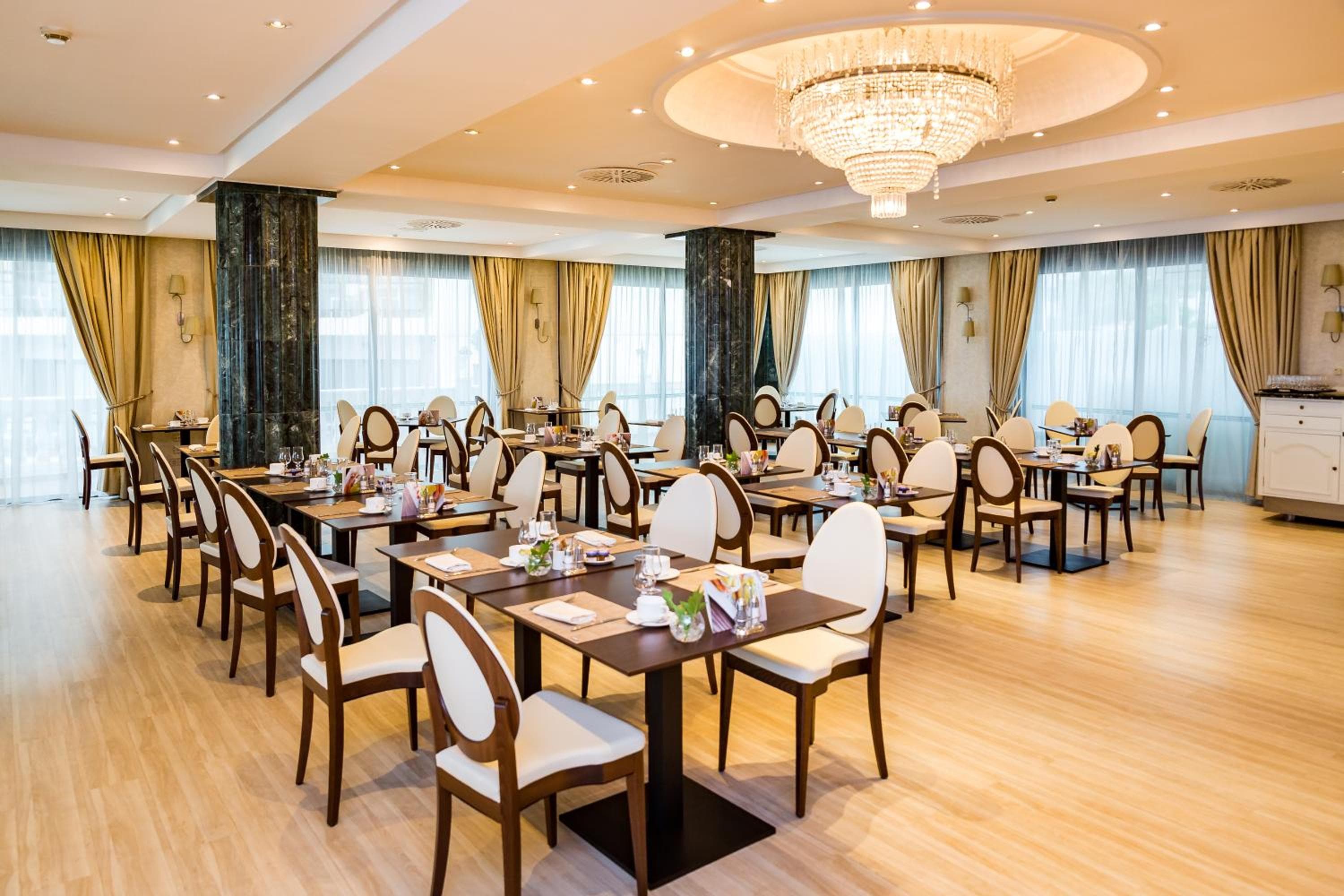Nixe Palace — 4