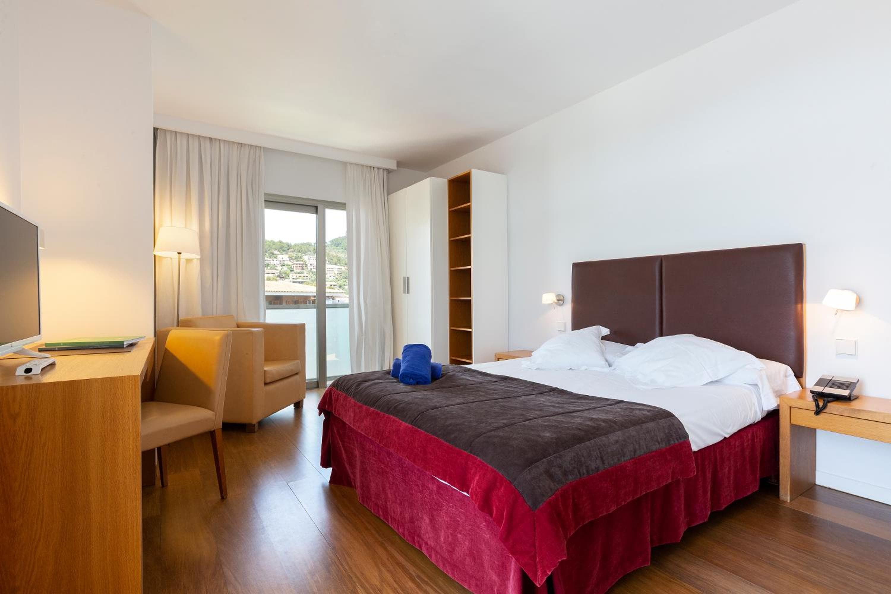 Aimia Hotel — 5