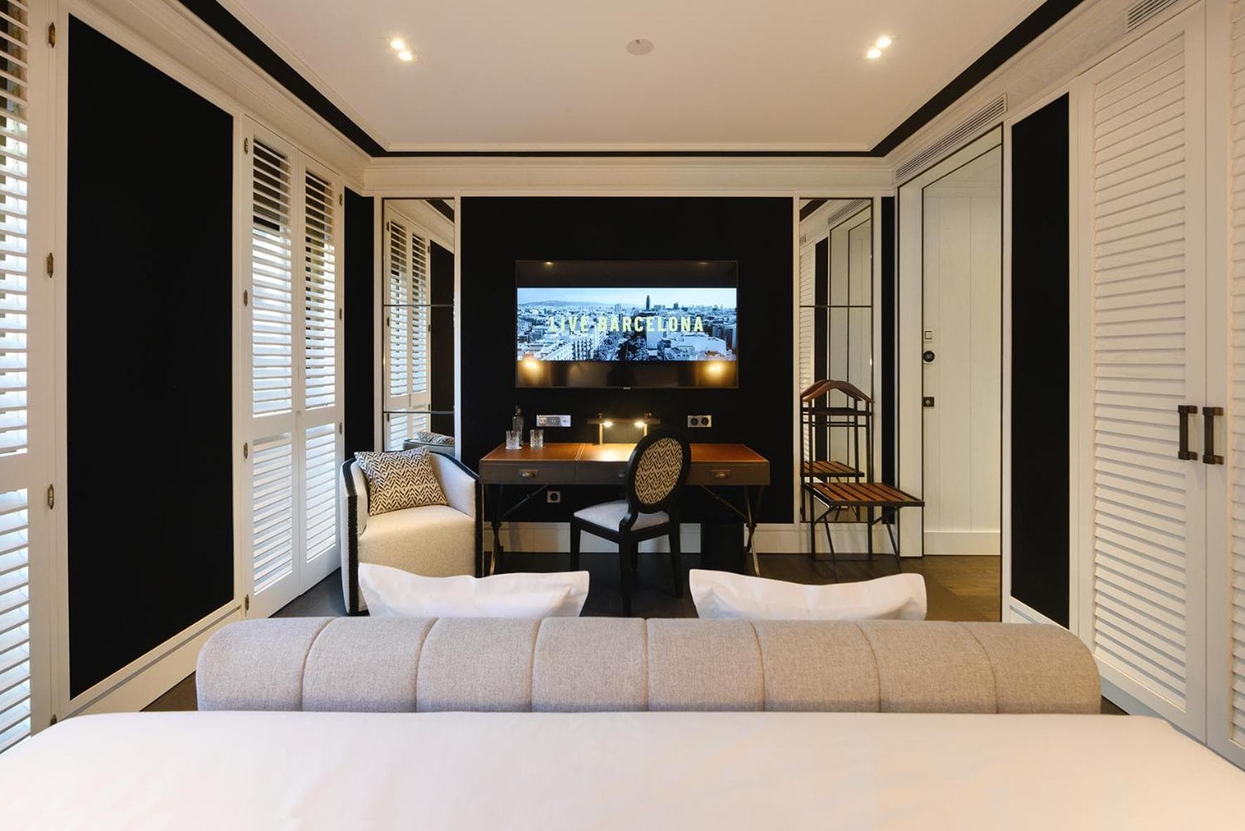 Seventy Barcelona — 13
