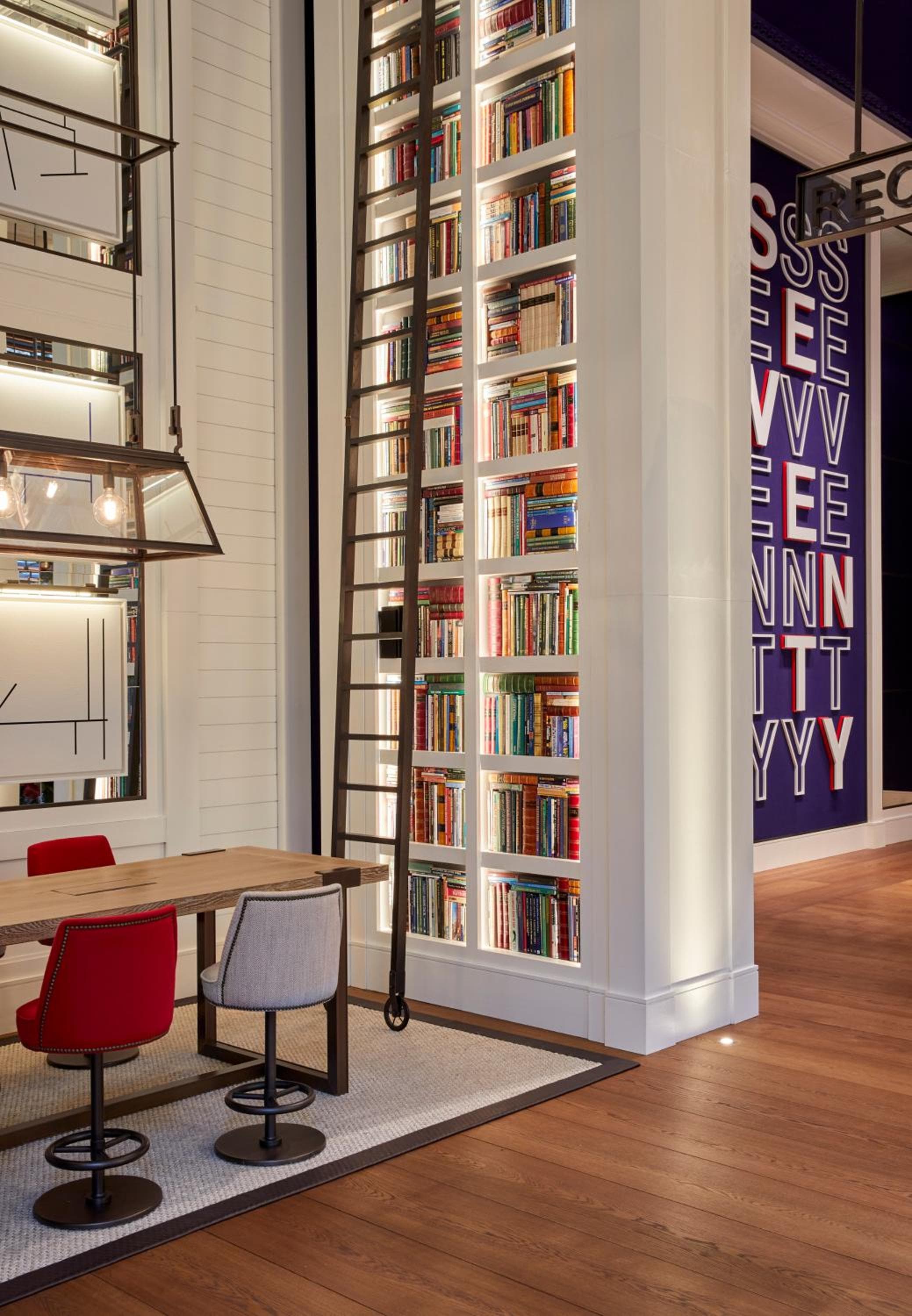 Seventy Barcelona — 24