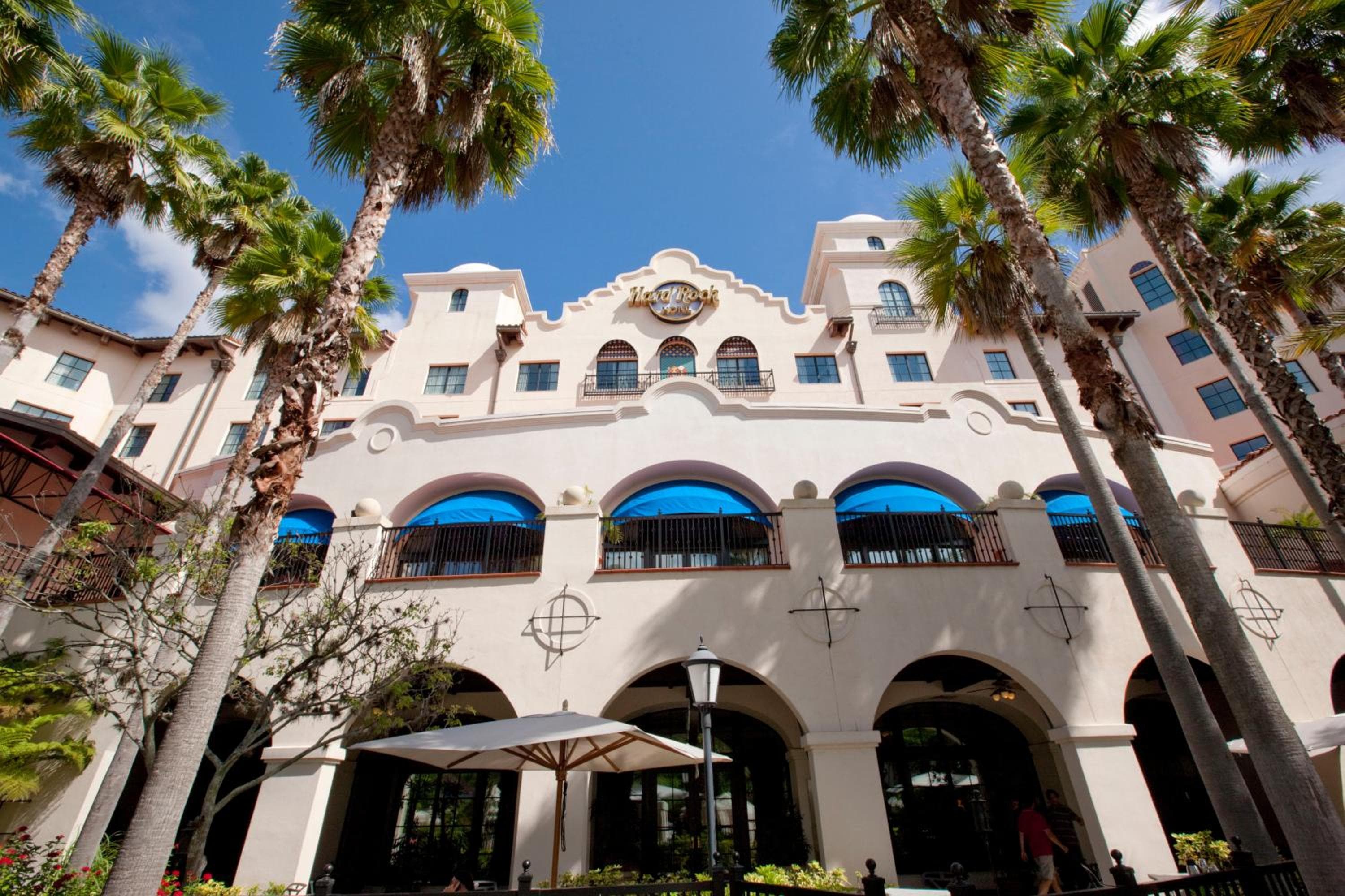 Universal's Hard Rock Hotel® — 8