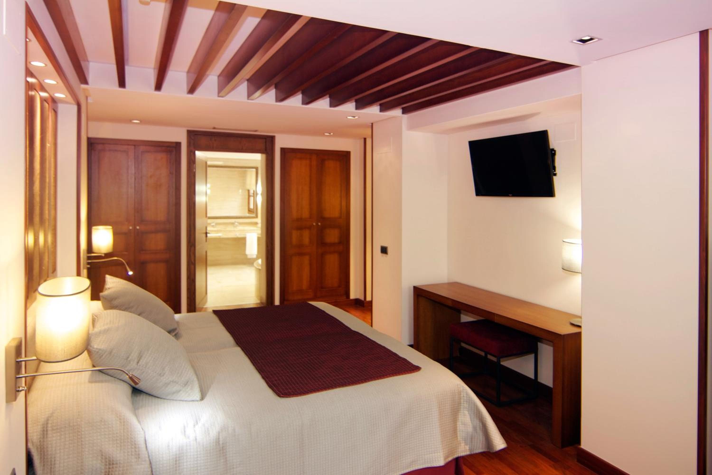 Casa Consistorial — 9