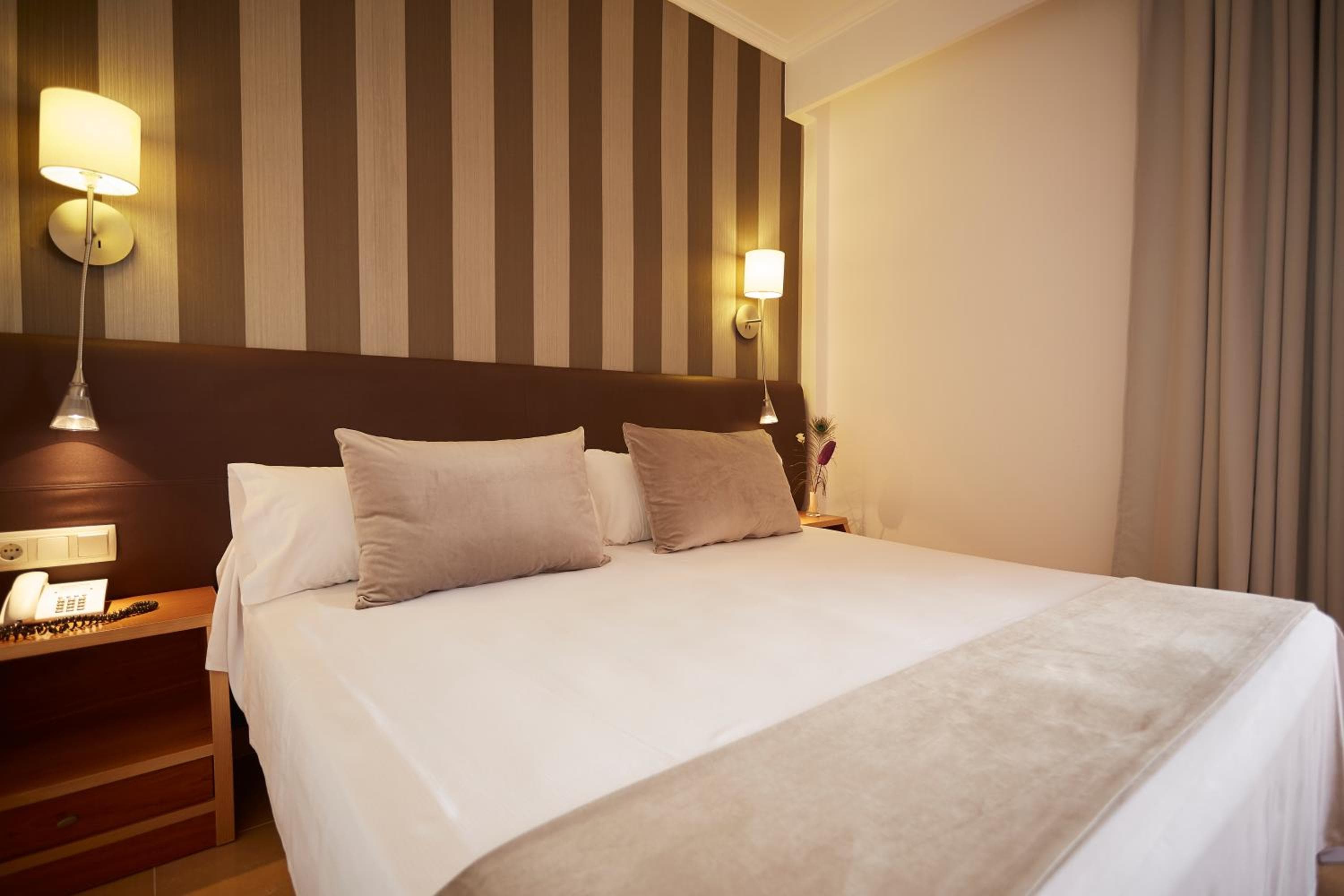 Invisa Hotel La Cala — 16