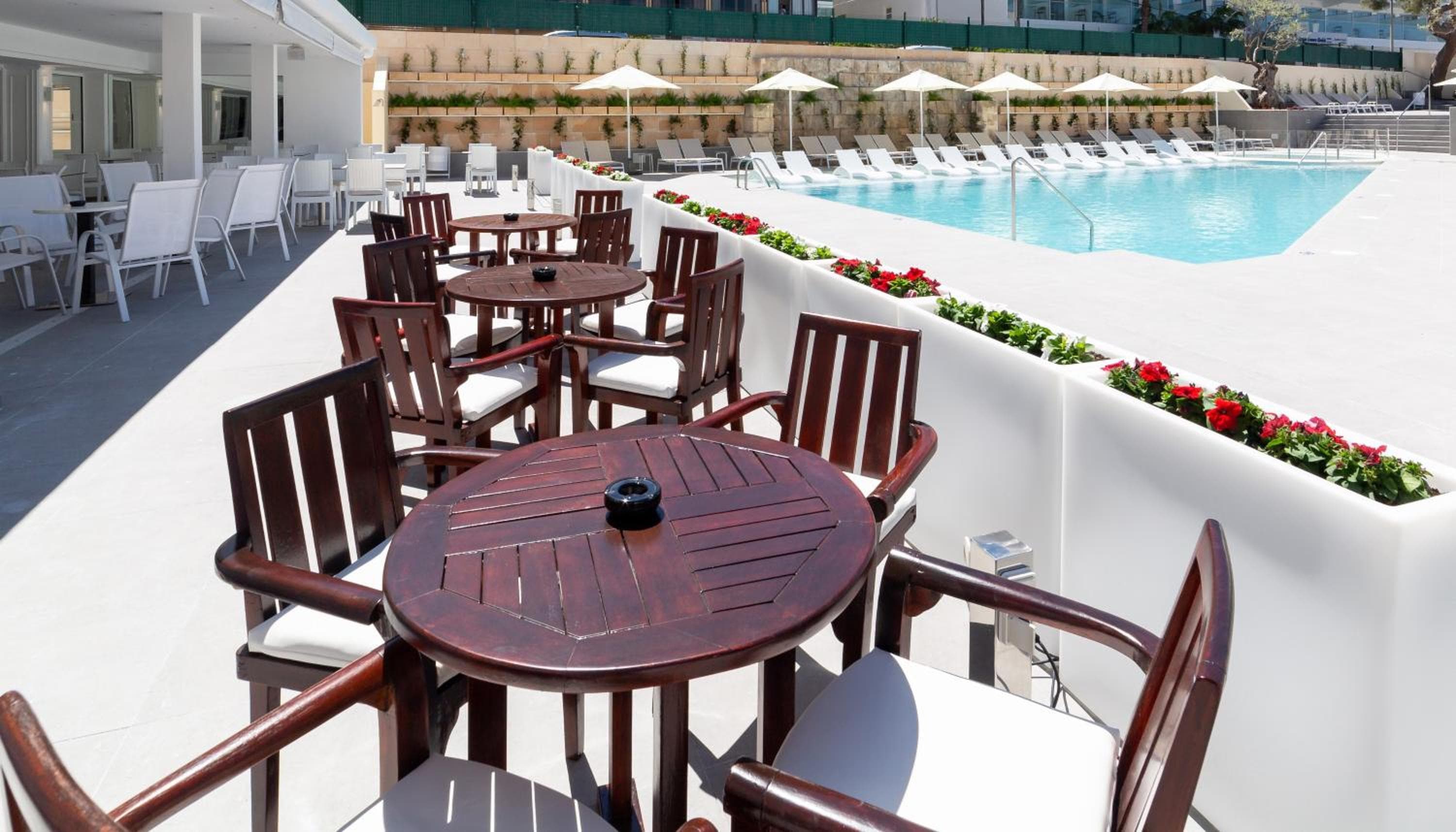 Reverence Life Hotel - Adults Only — 10