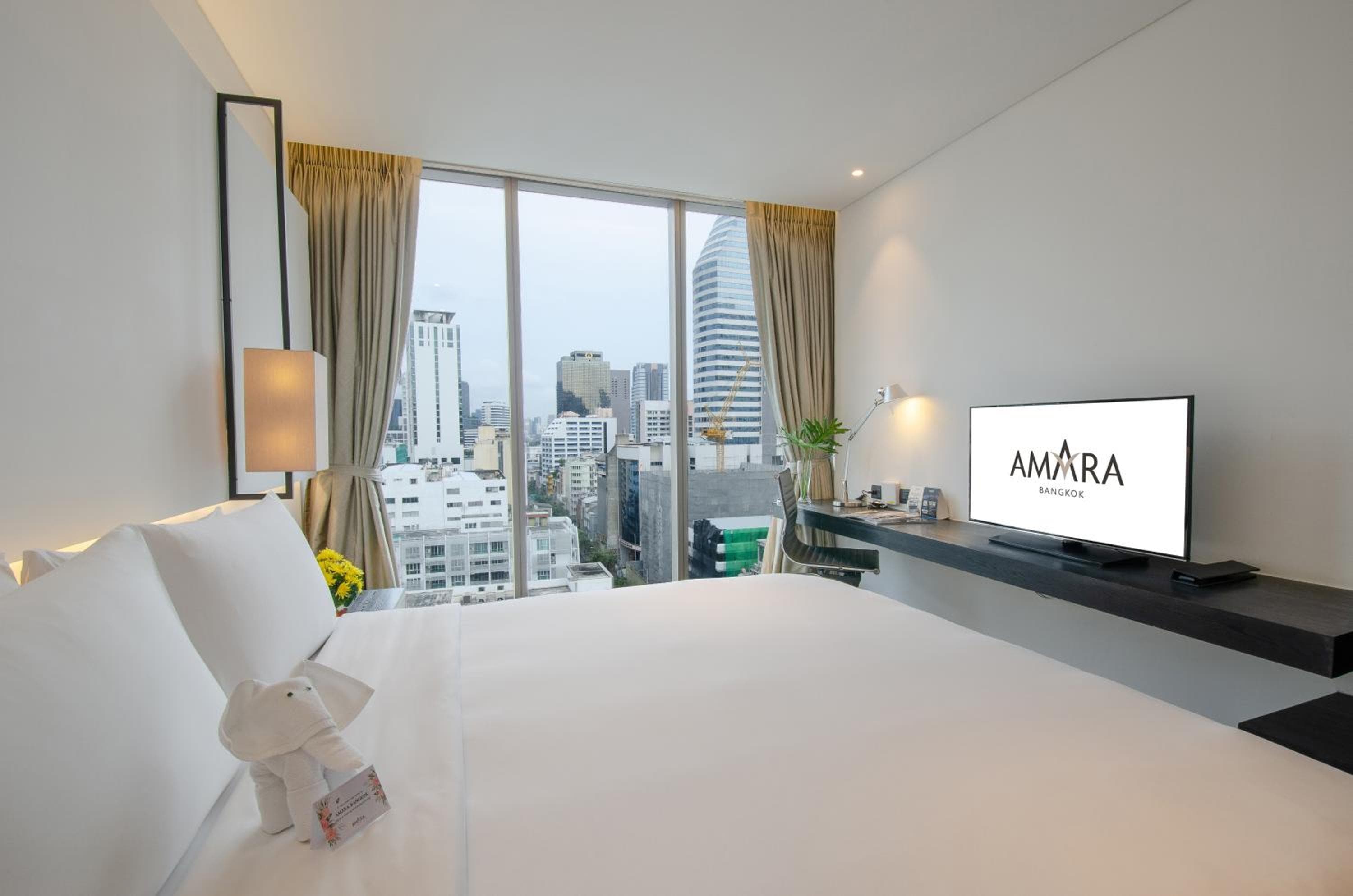 Amara Bangkok Hotel — 12