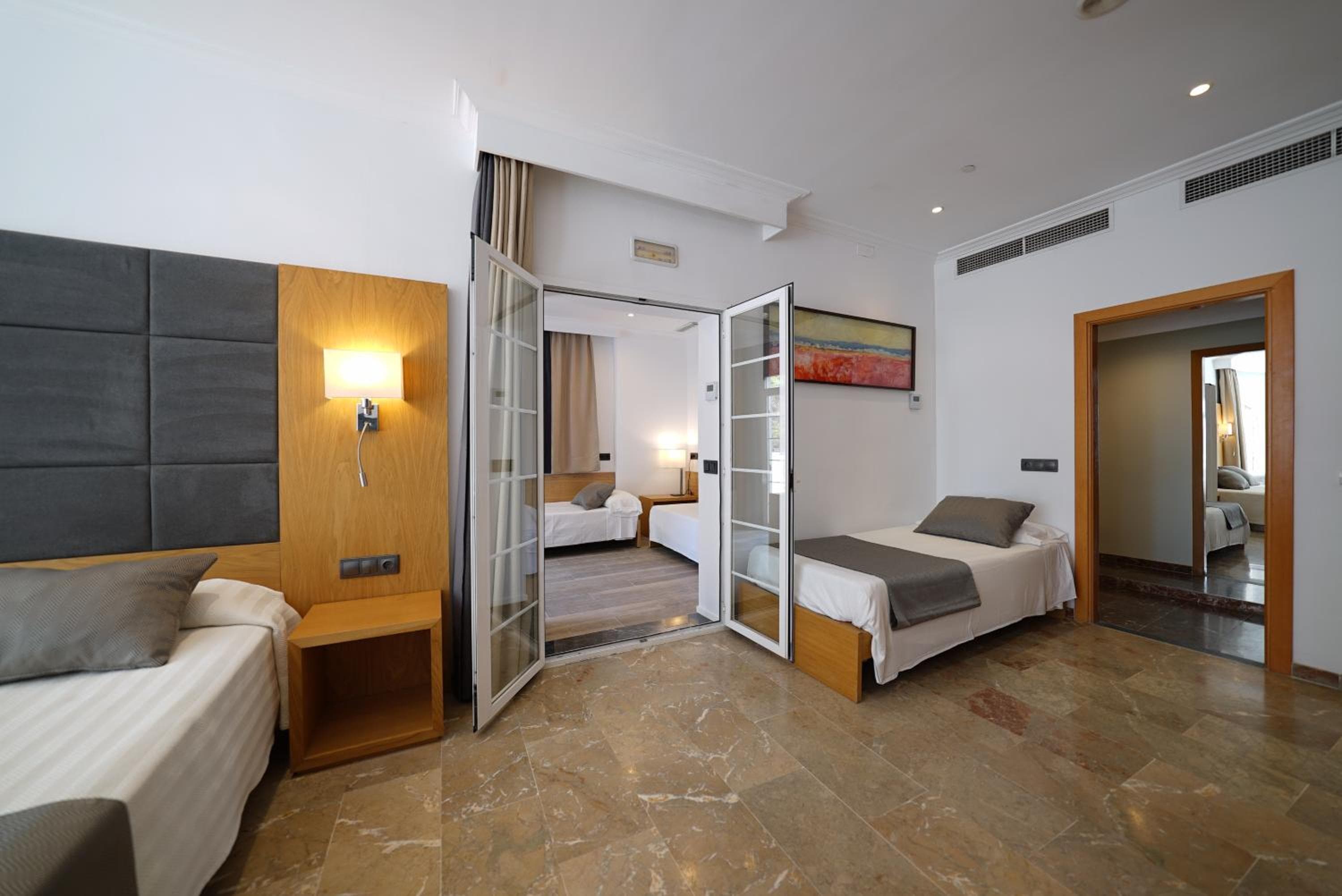 Hotel Artmadams — 16