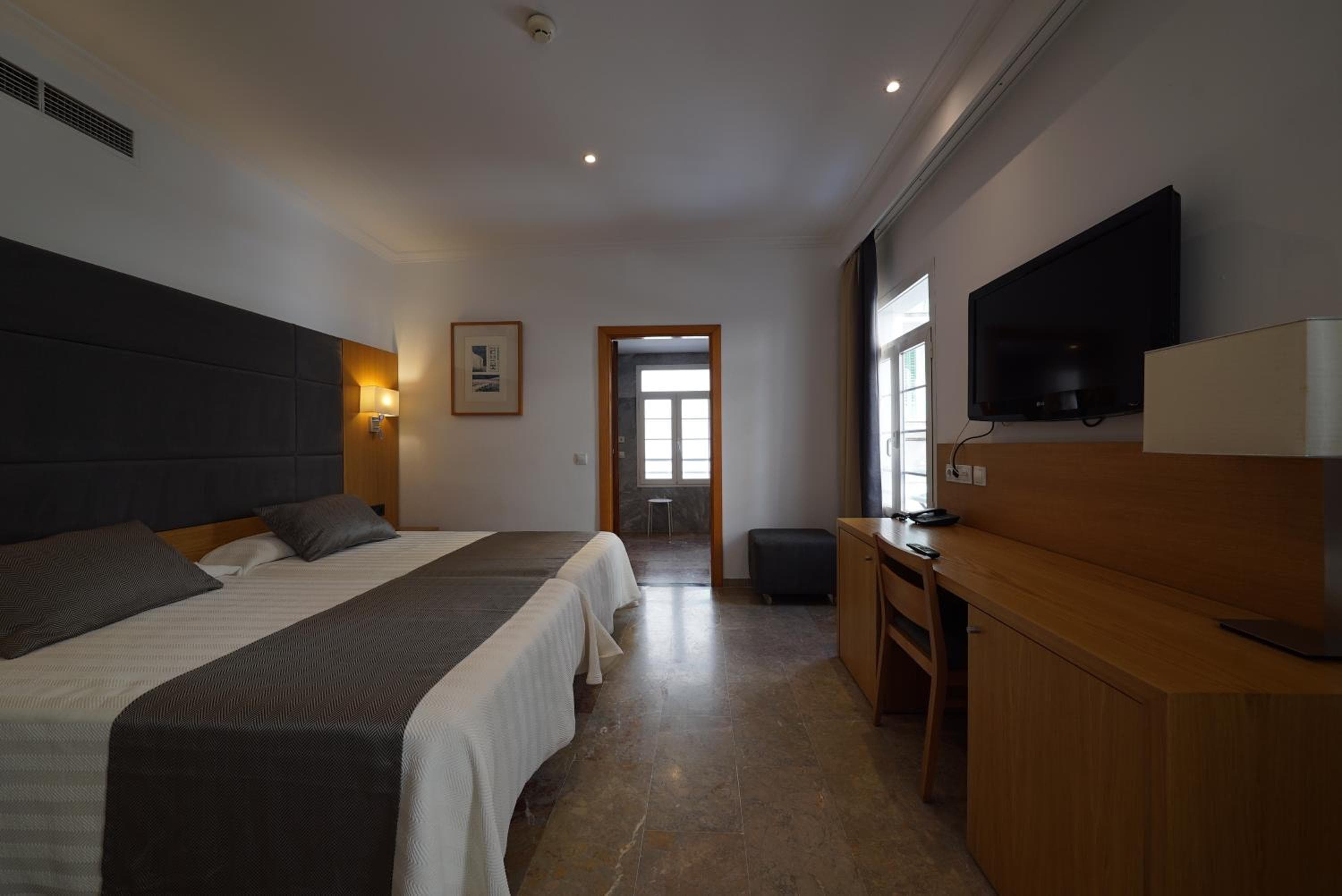 Hotel Artmadams — 28