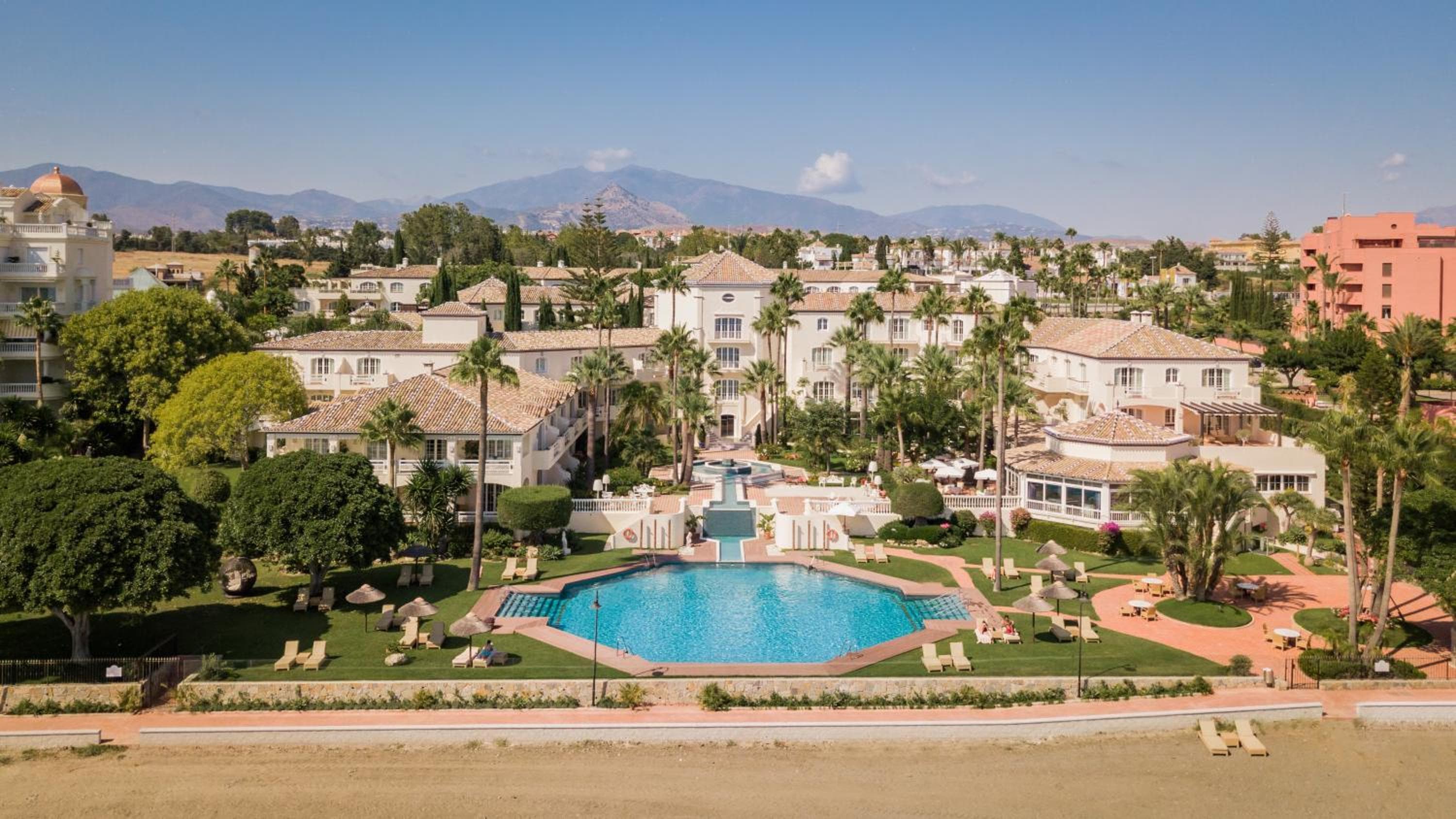 Grand Hotel Las Dunas, Autograph Collection — 1