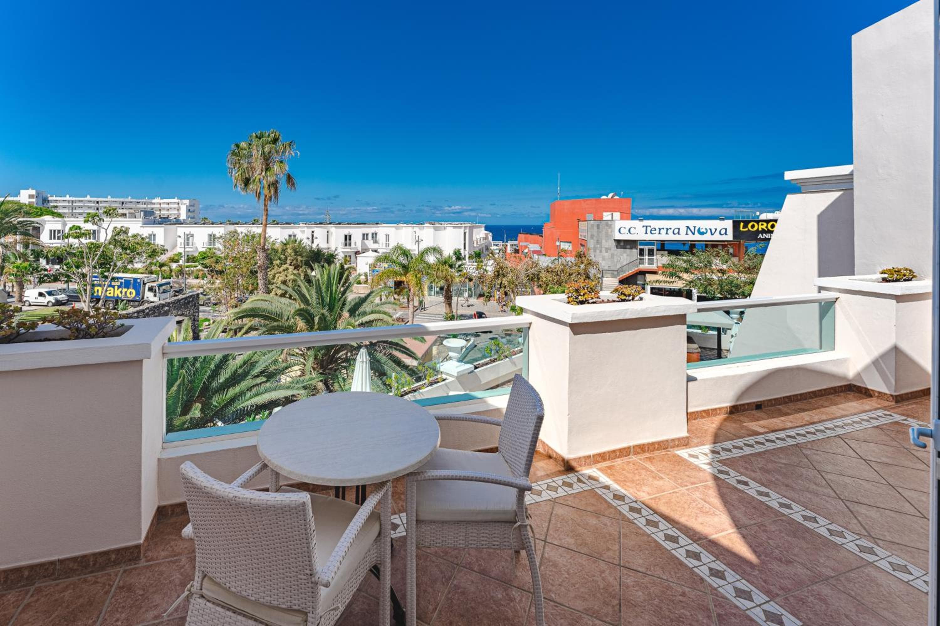 Flamingo Suites Boutique Hotel — 16