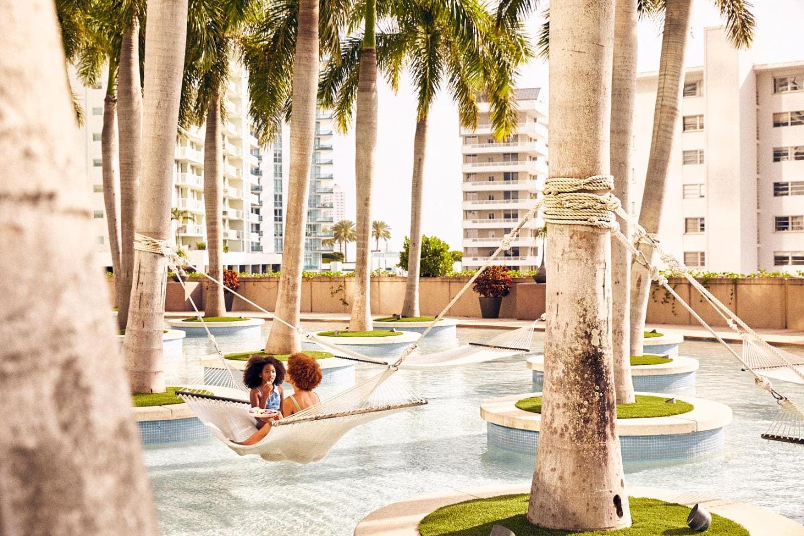 Four Seasons Hotel Miami — 14