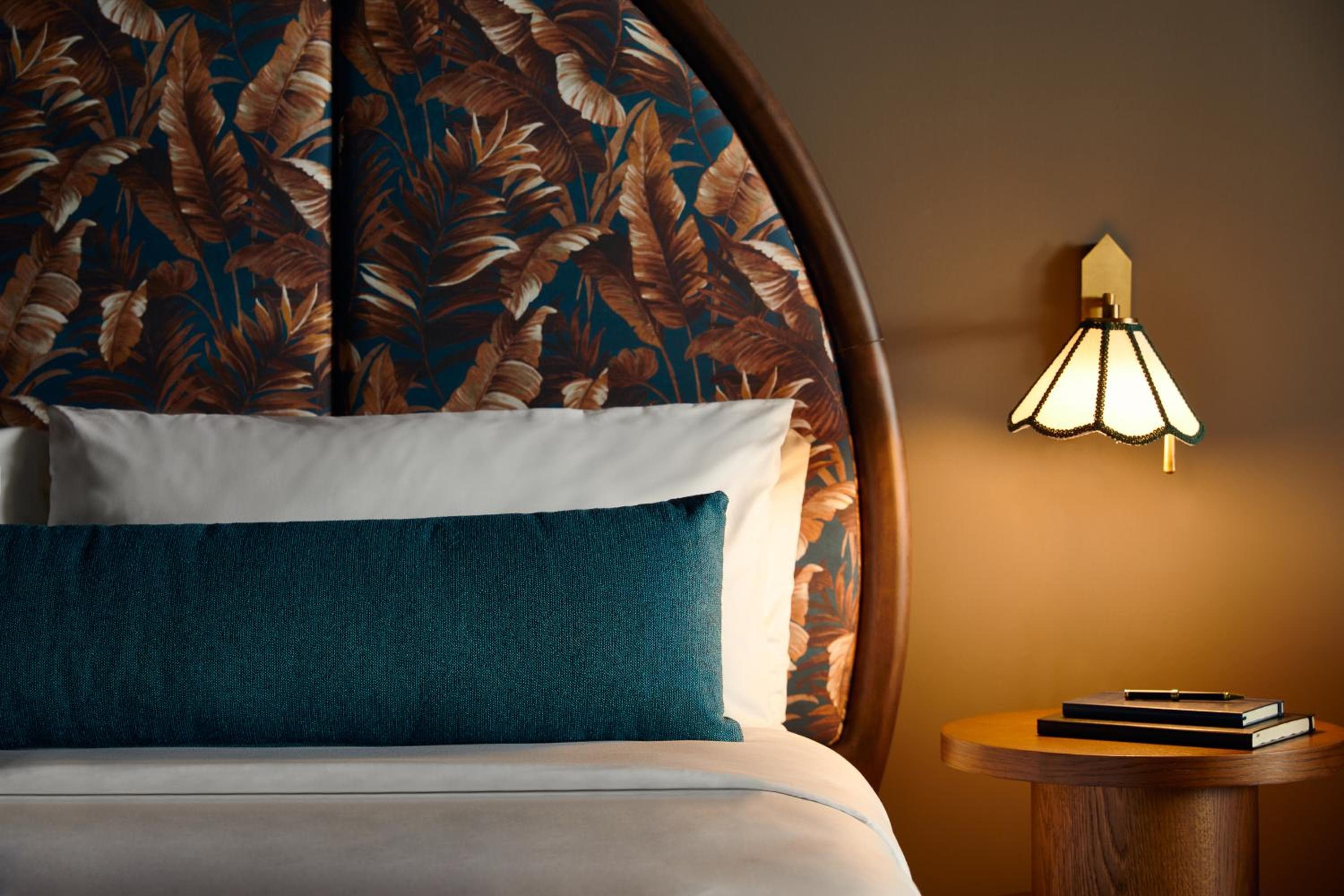 Mayfair House Hotel & Garden — 30