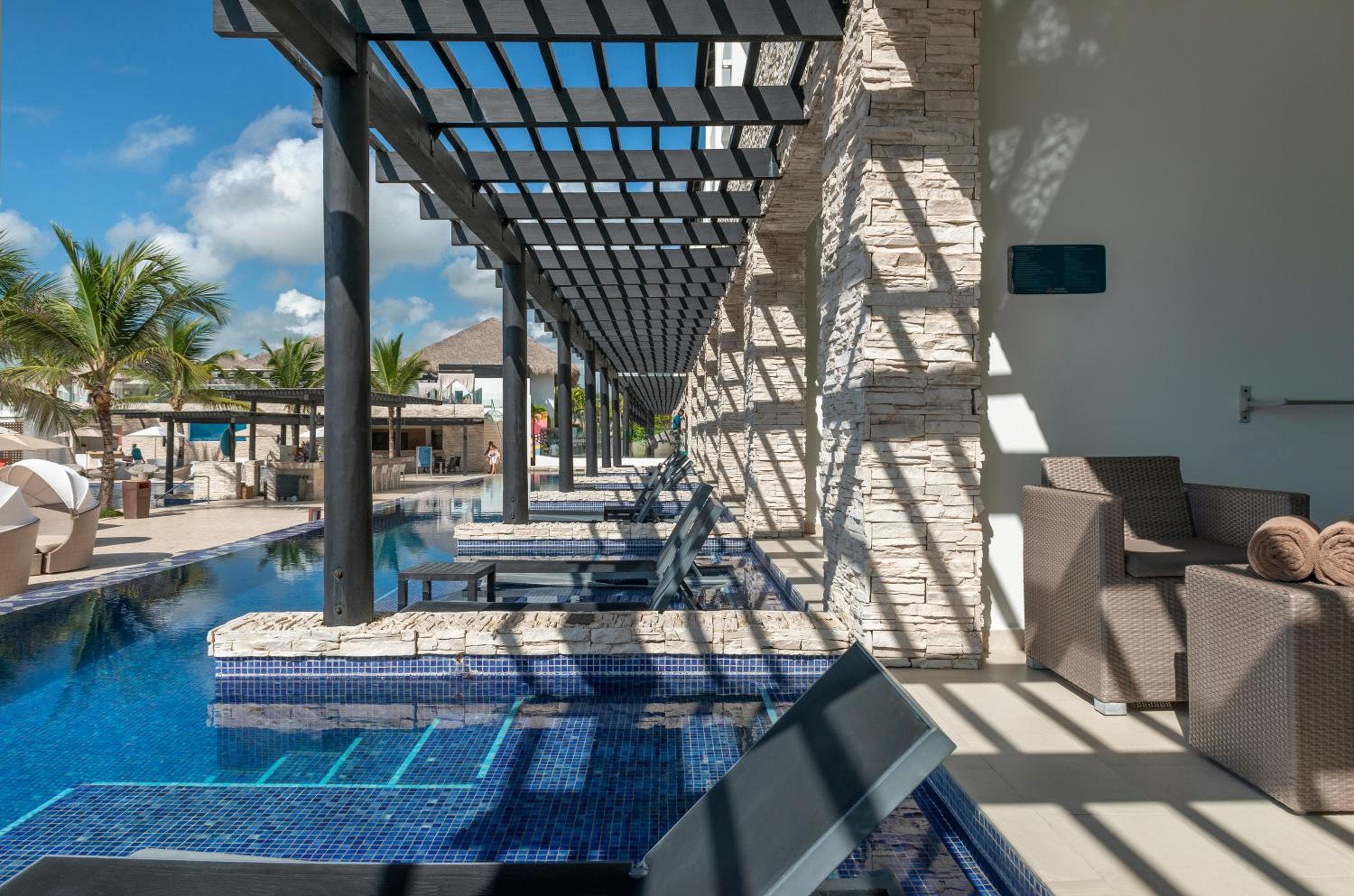 Royalton CHIC Punta Cana, An Autograph Collection All-Inclusive Resort & Casino, Adults Only — 5