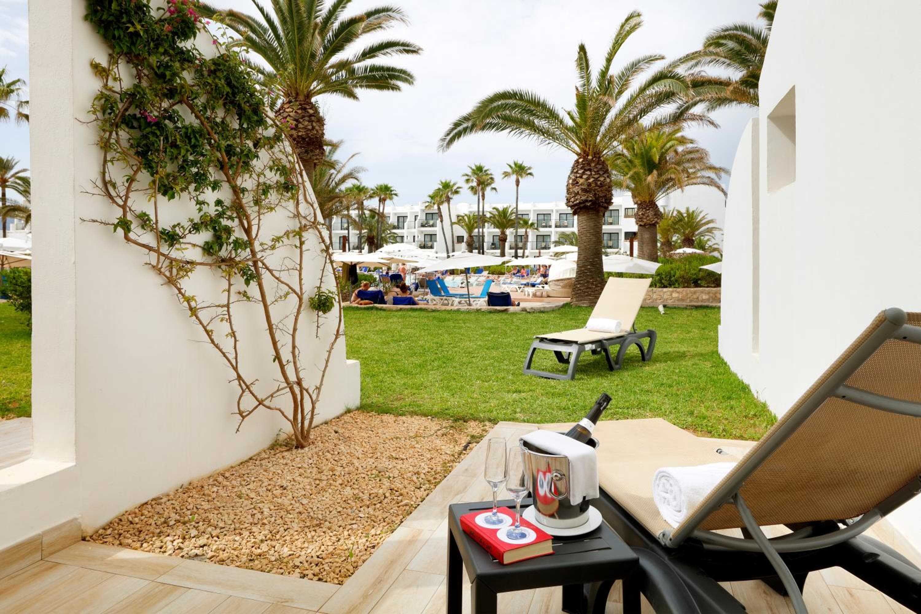 Grand Palladium White Island Resort & Spa - All Inclusive — 12