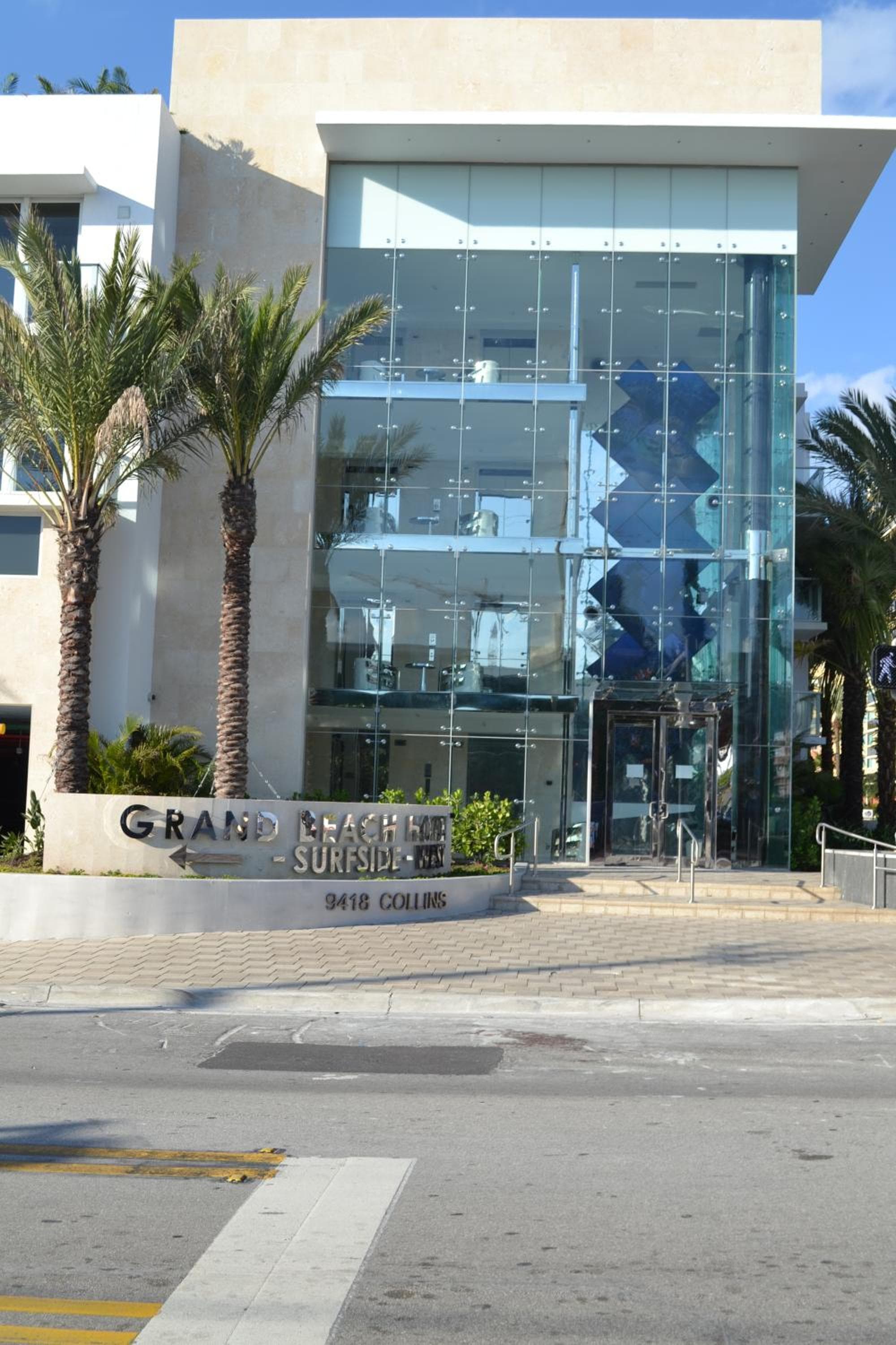 Grand Beach Hotel Surfside West — 3