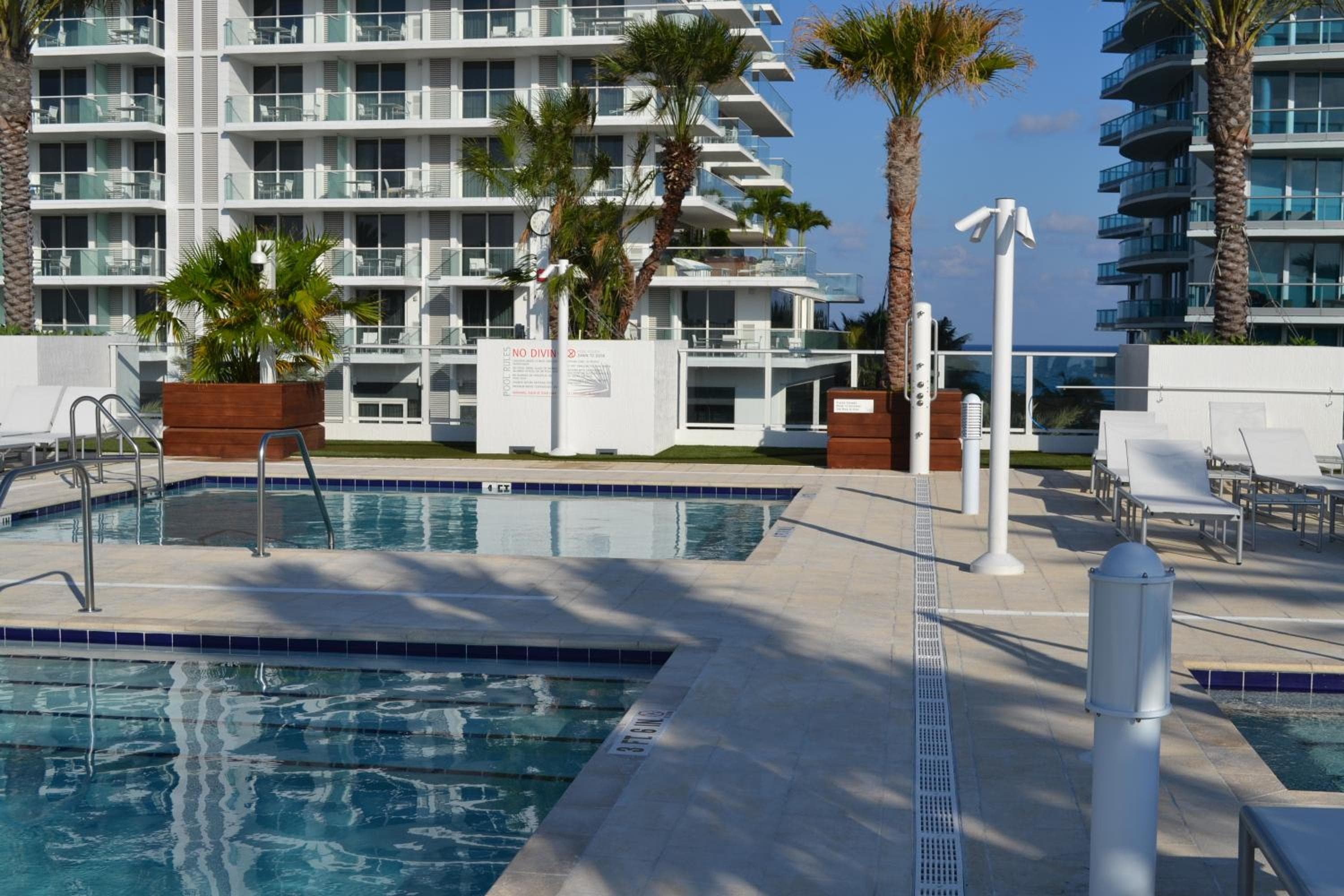 Grand Beach Hotel Surfside West — 4