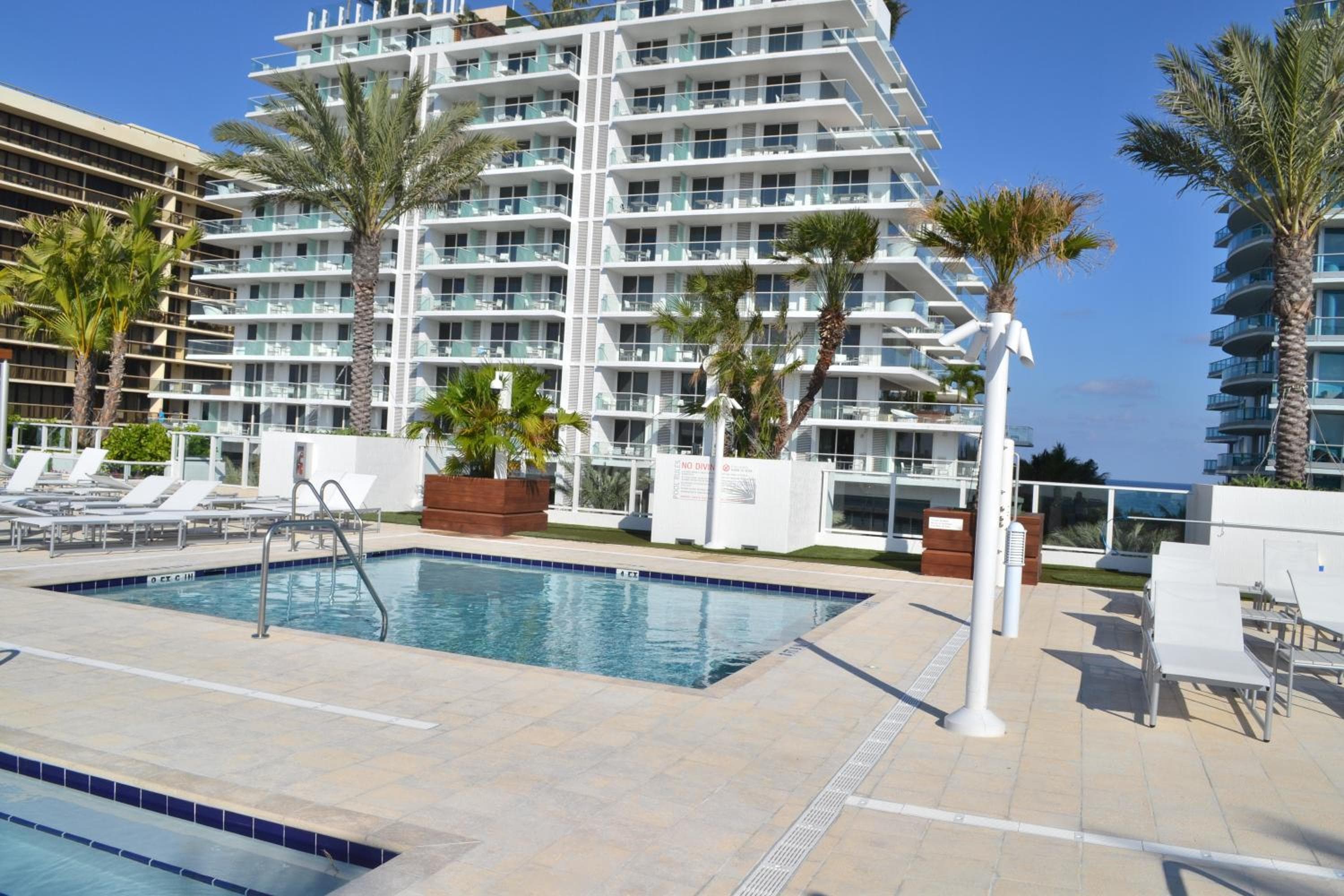 Grand Beach Hotel Surfside West — 7
