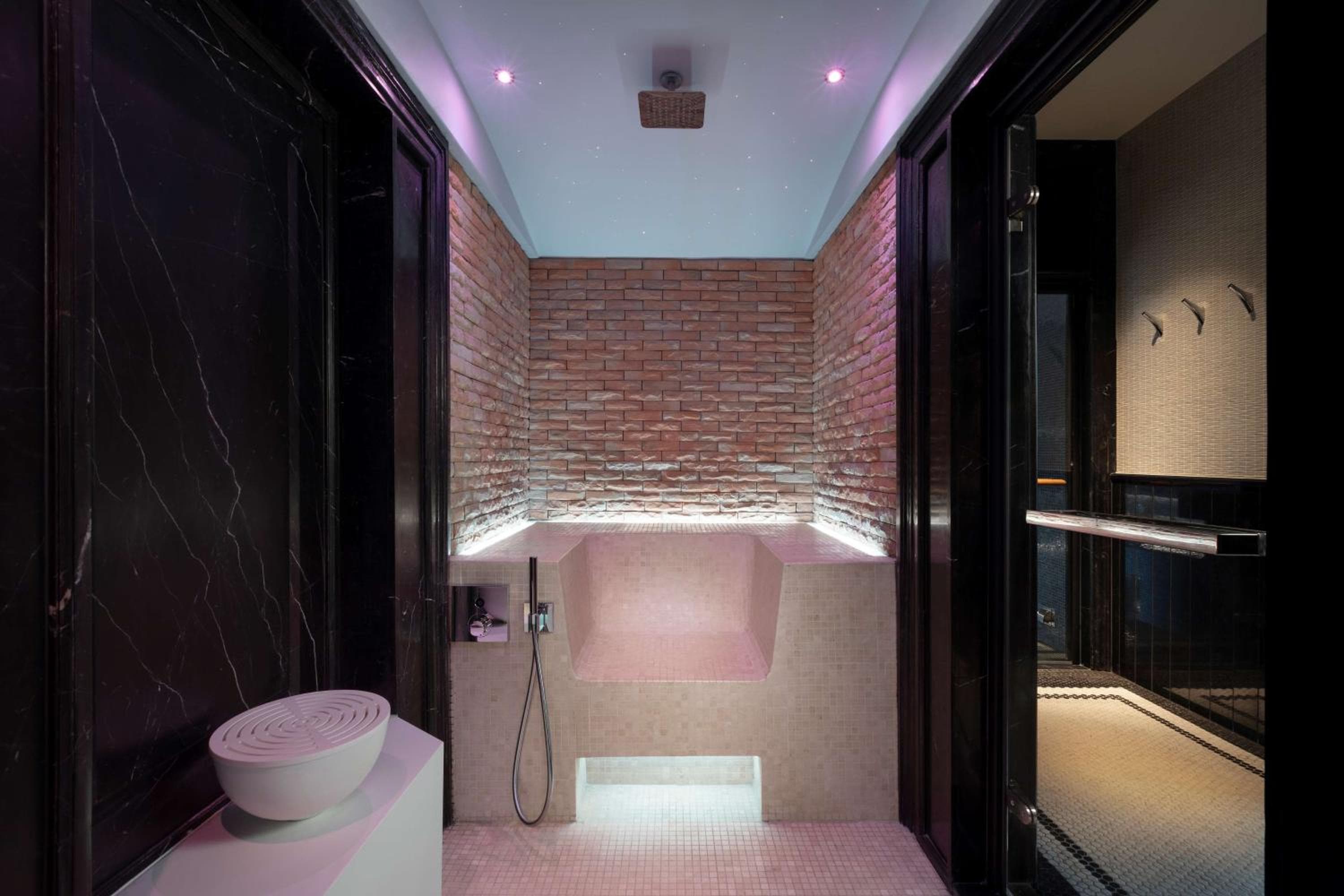 Sindhorn Kempinski Hotel Bangkok — 19
