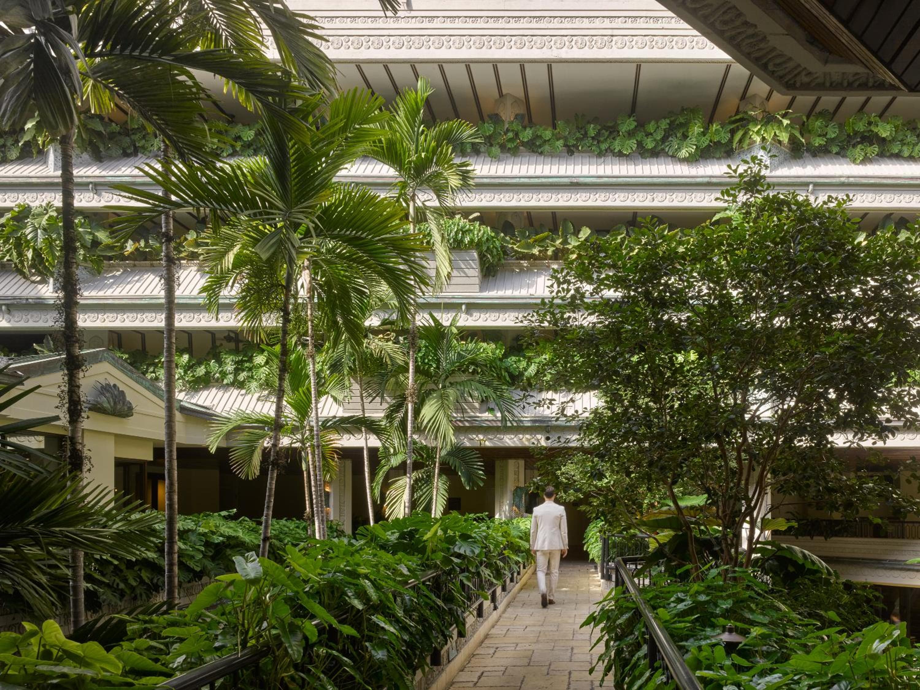 Mayfair House Hotel & Garden — 25