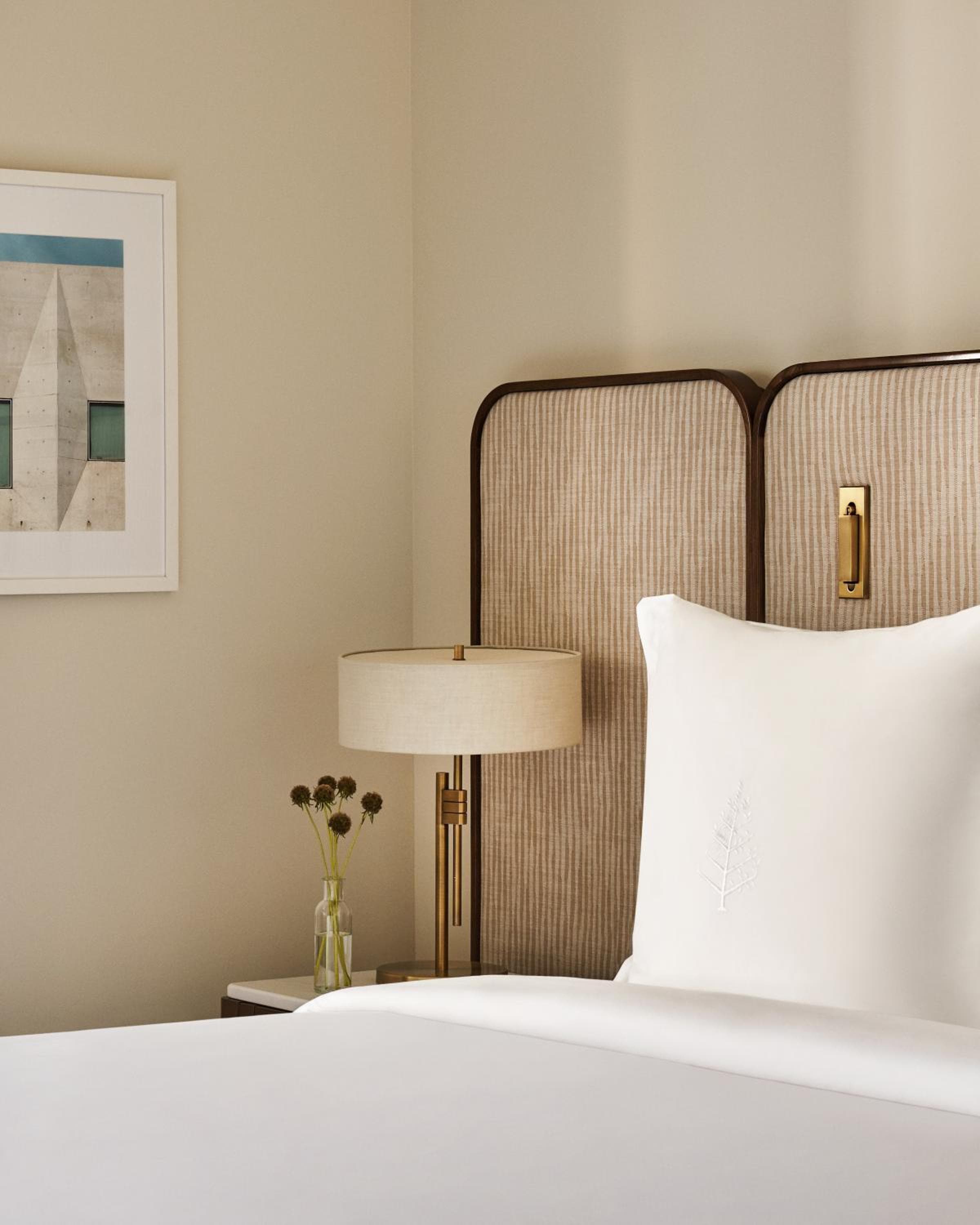 Four Seasons Hotel Miami — 17