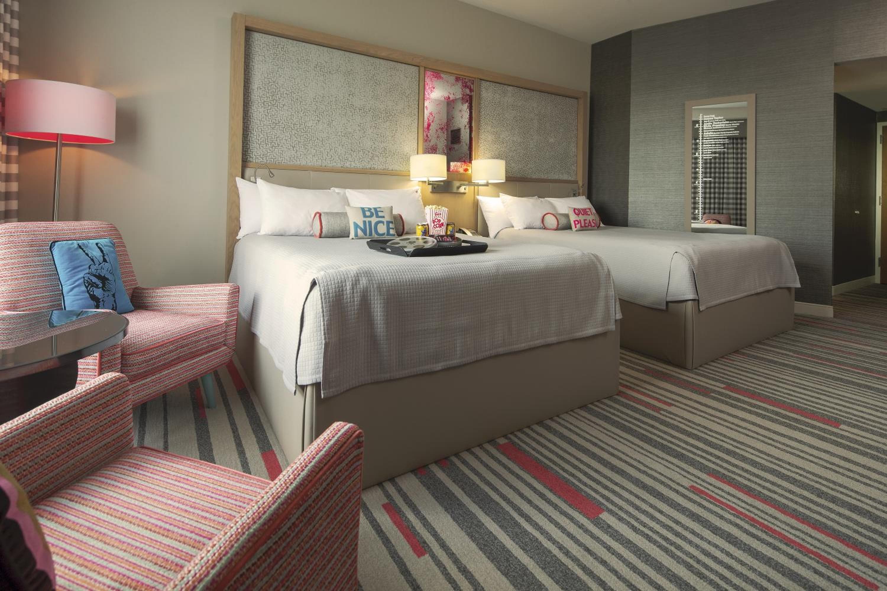 Universal's Hard Rock Hotel® — 10