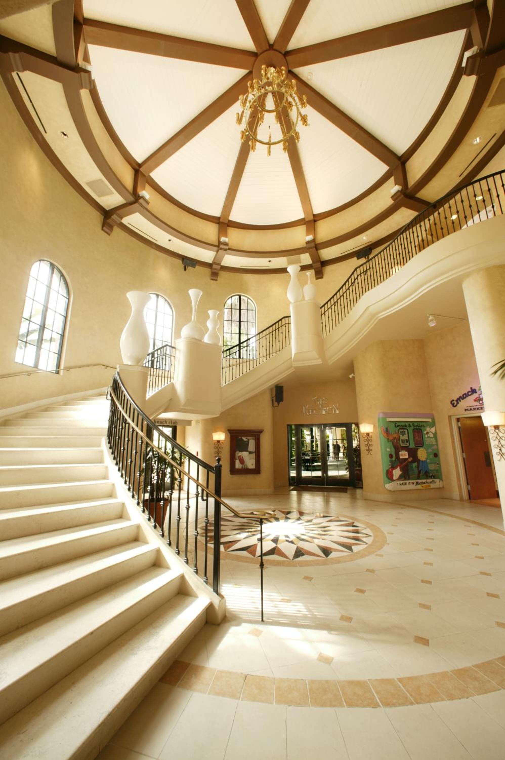 Universal's Hard Rock Hotel® — 3