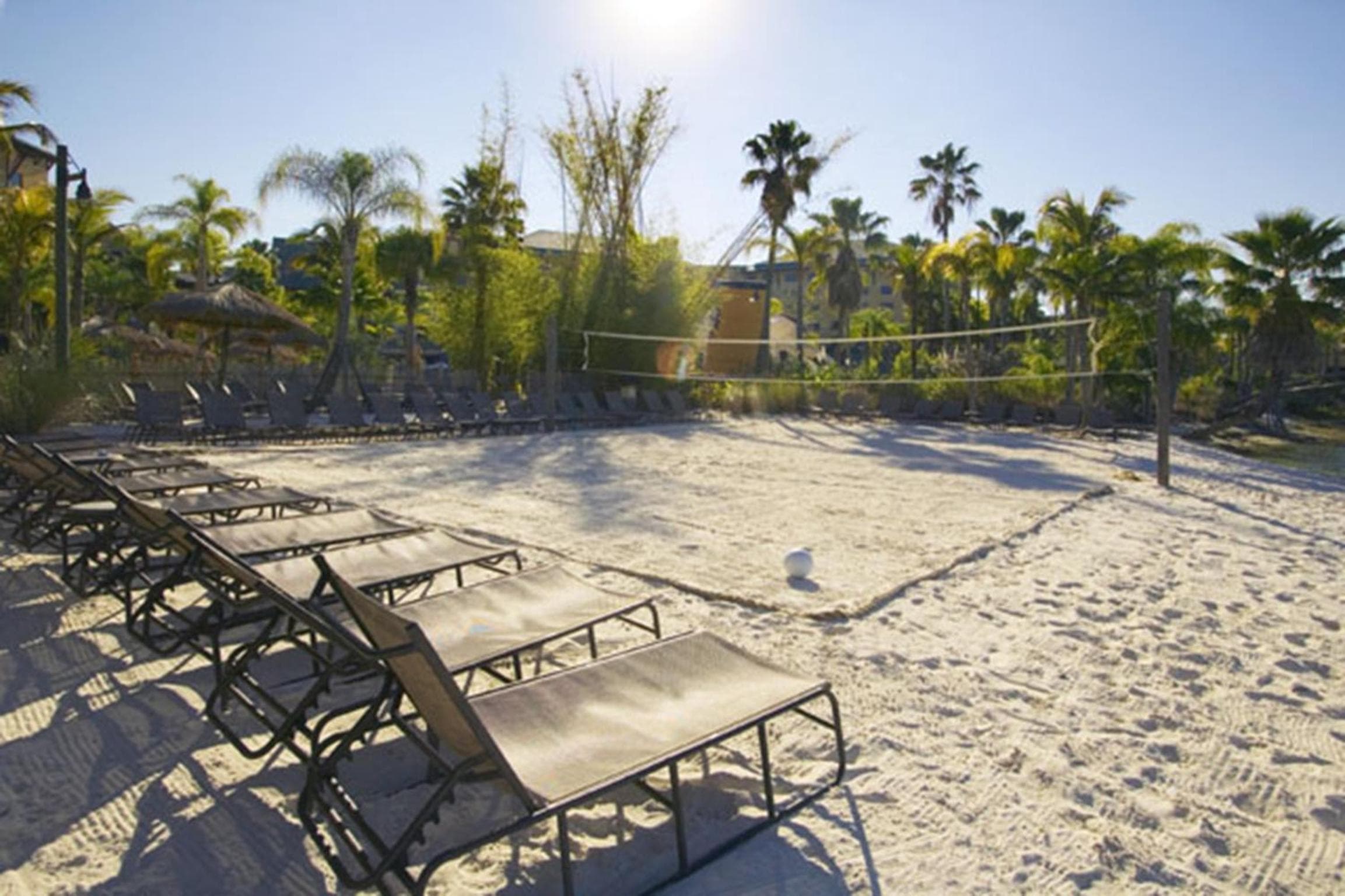 Universal's Loews Royal Pacific Resort — 29