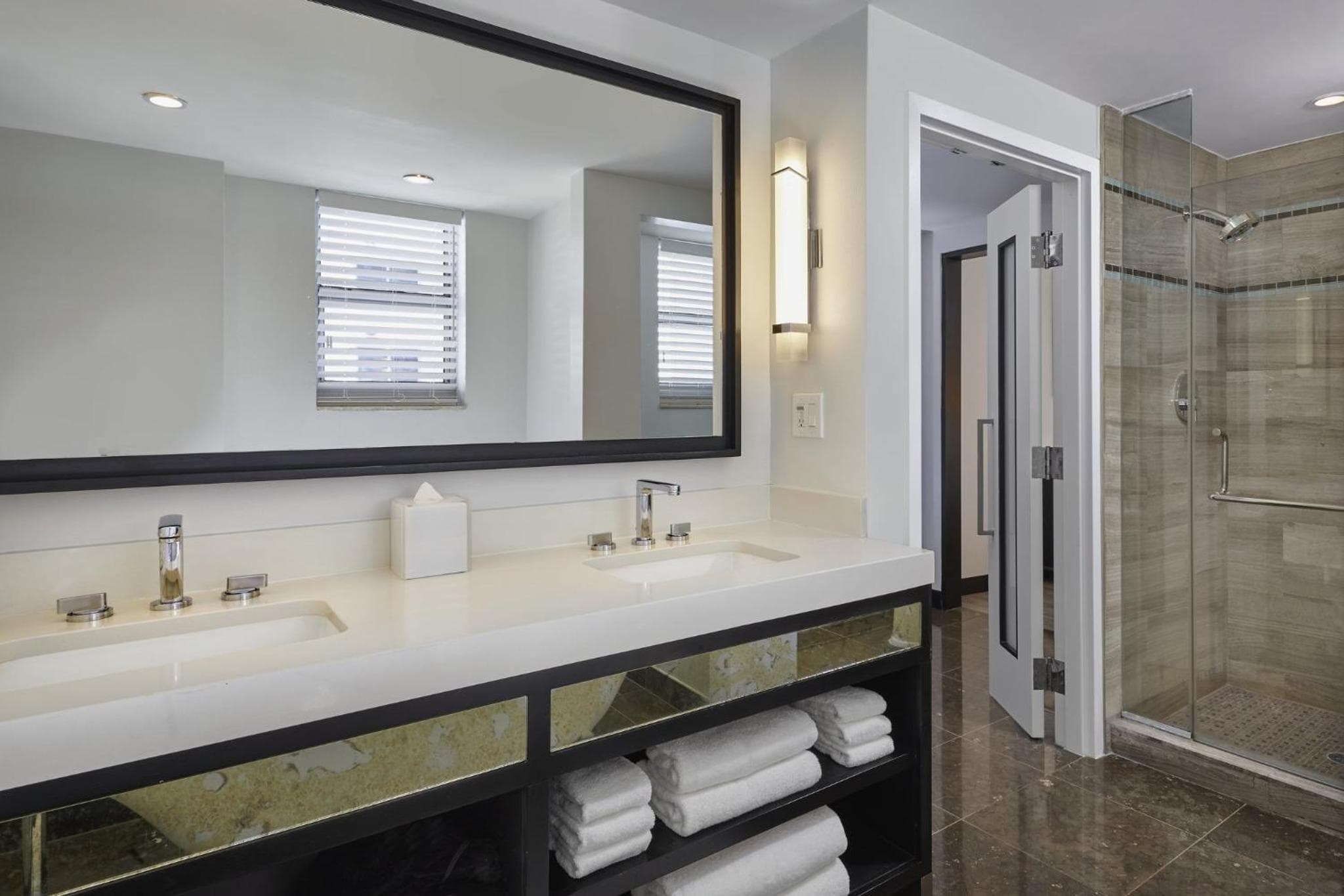 Loews Miami Beach Hotel — 22