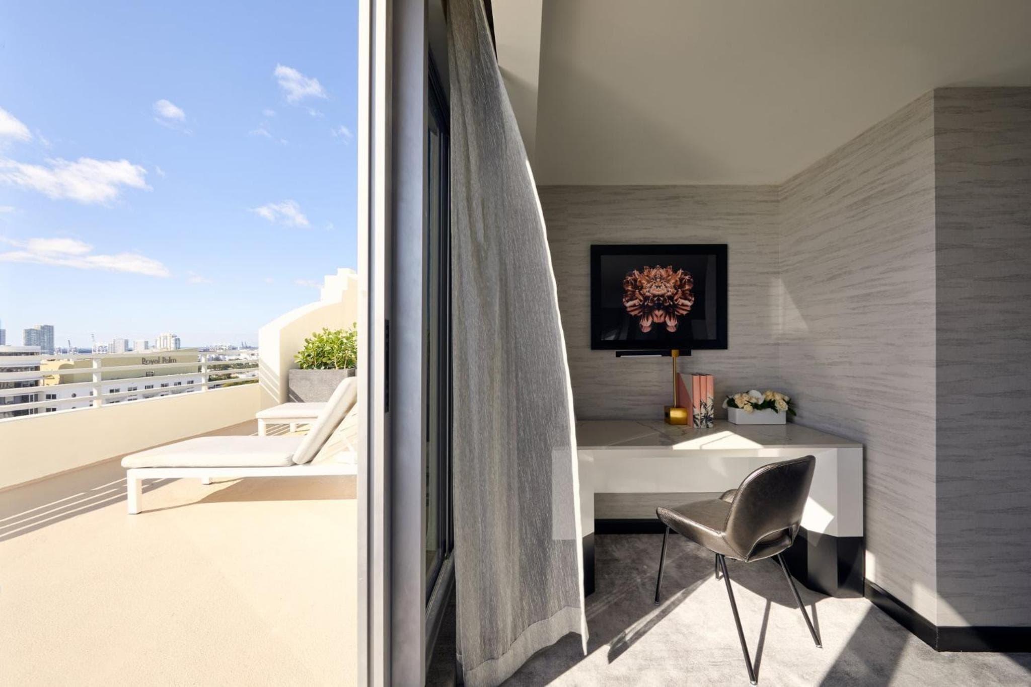 Loews Miami Beach Hotel — 14