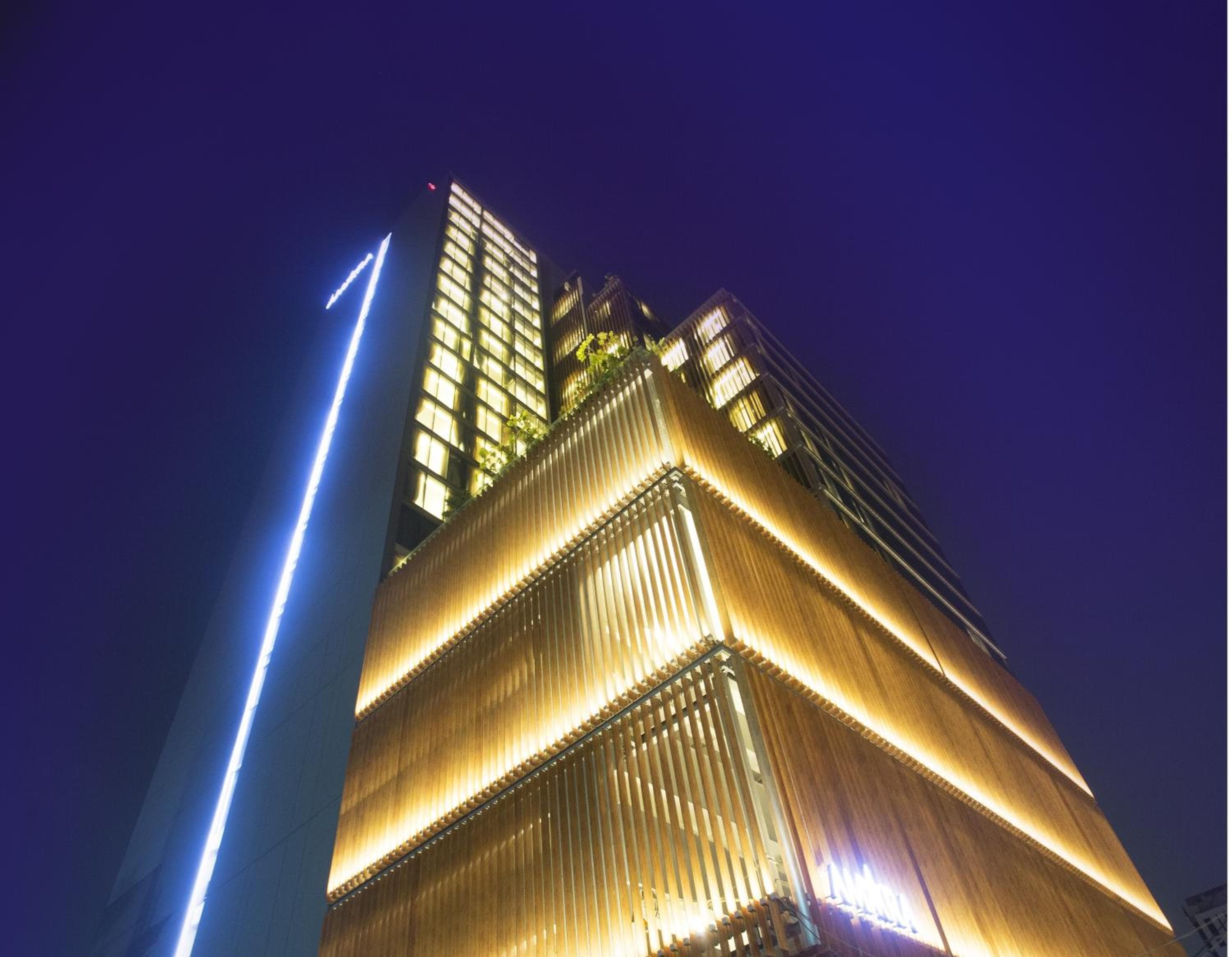 Amara Bangkok Hotel — 2