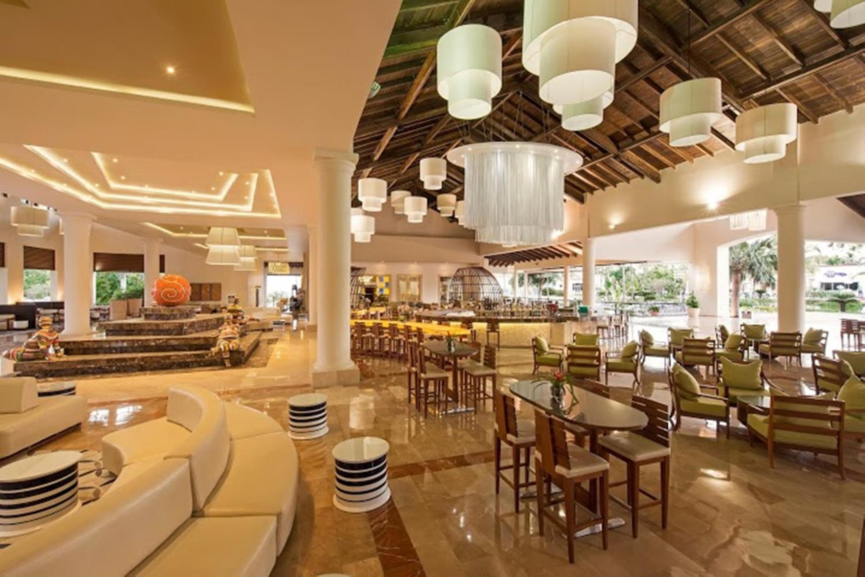 Ocean Blue & Sand Beach Resort - All Inclusive — 16