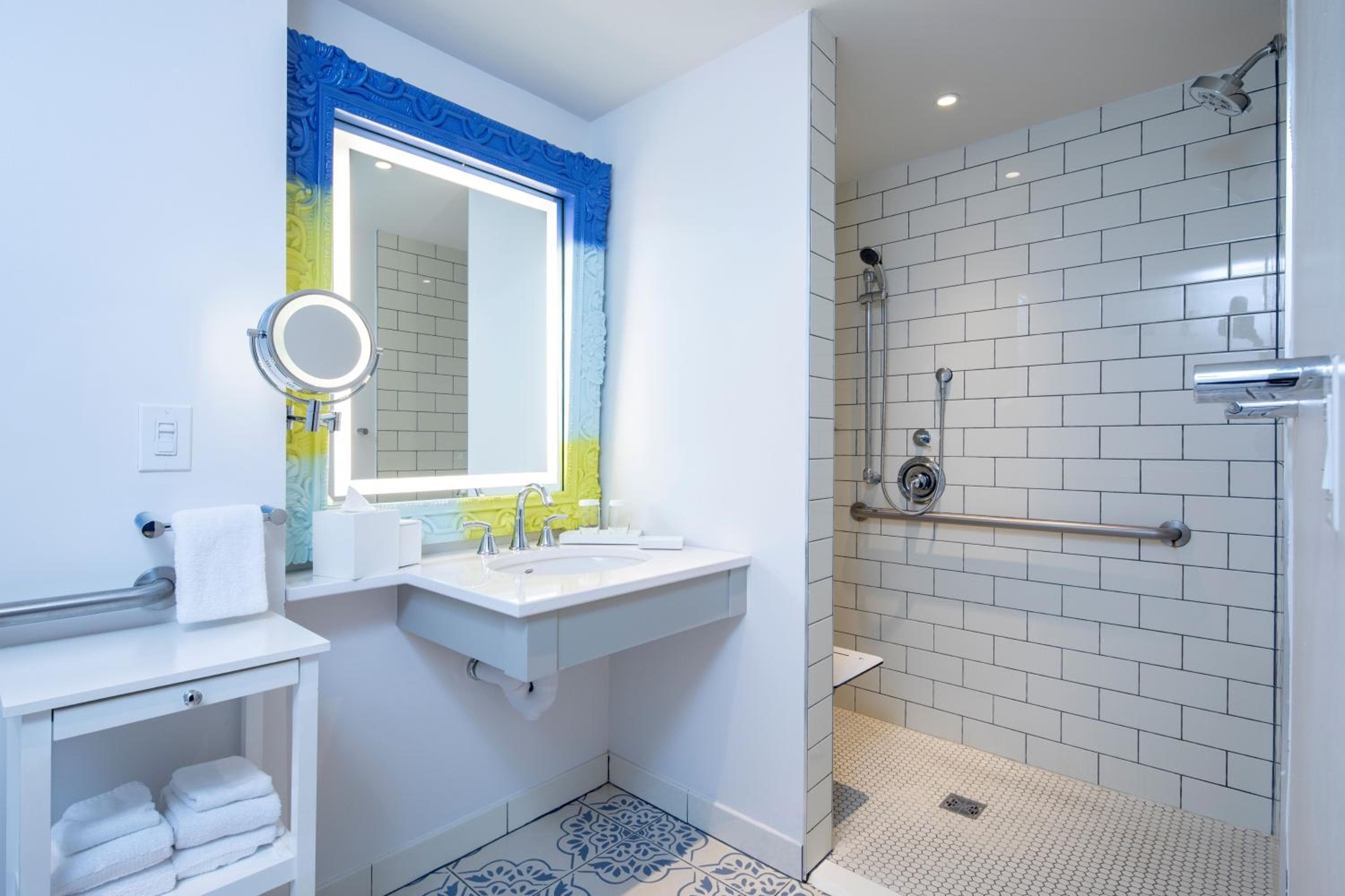 Universal's Loews Sapphire Falls Resort — 9