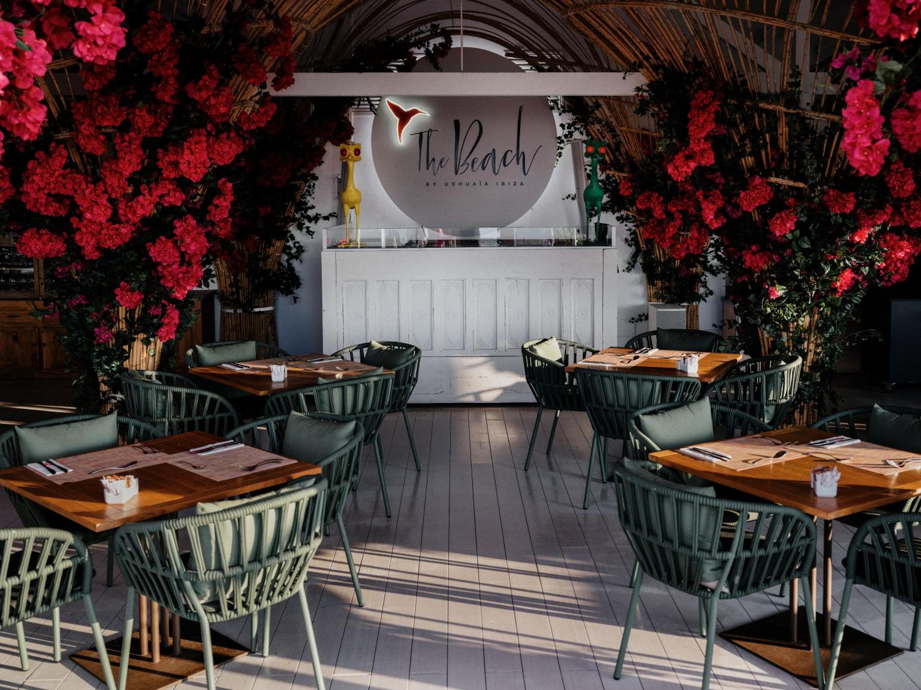 The Unexpected Ibiza Hotel - Ushuaïa Club entrance included — 4