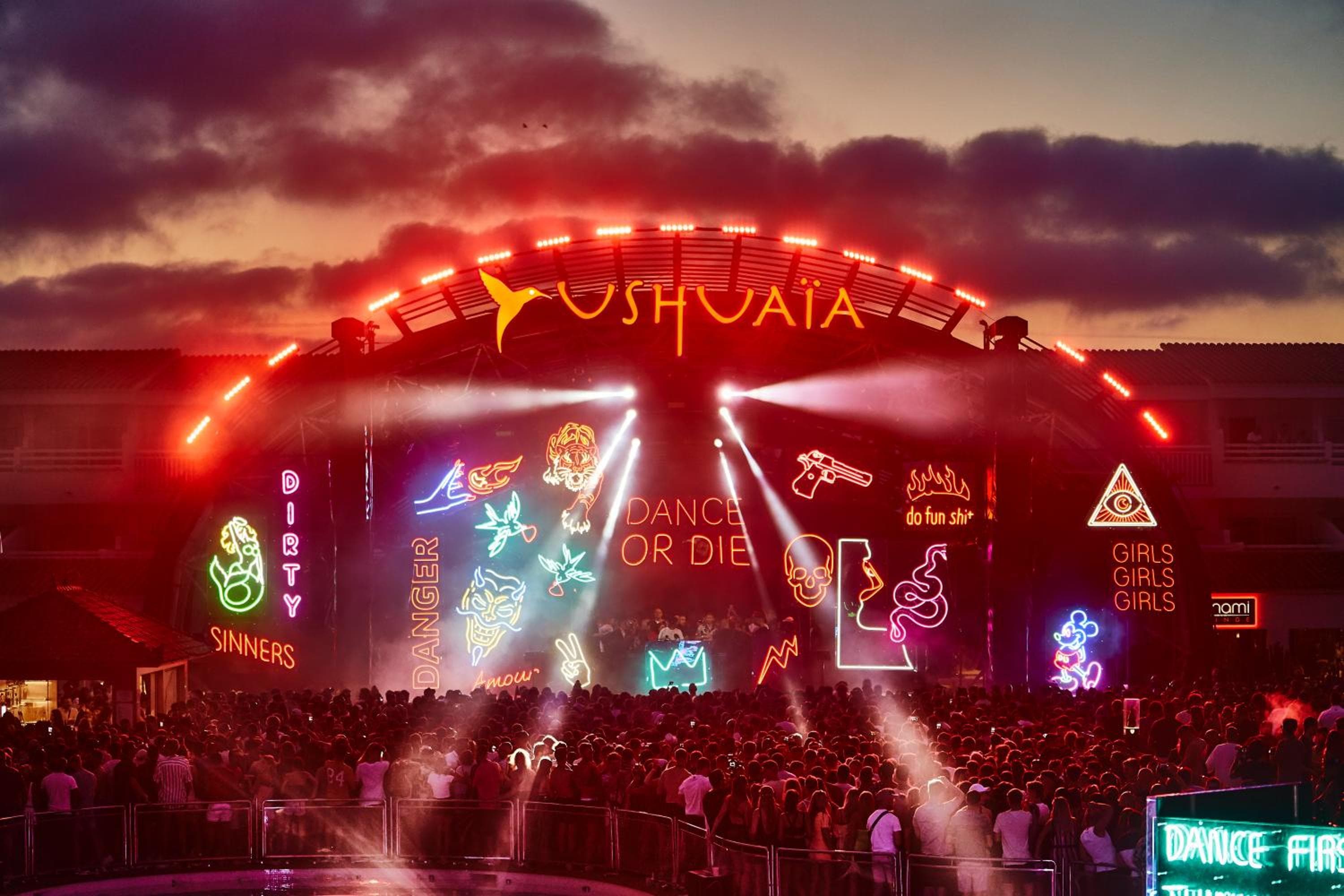 The Unexpected Ibiza Hotel - Ushuaïa Club entrance included — 27