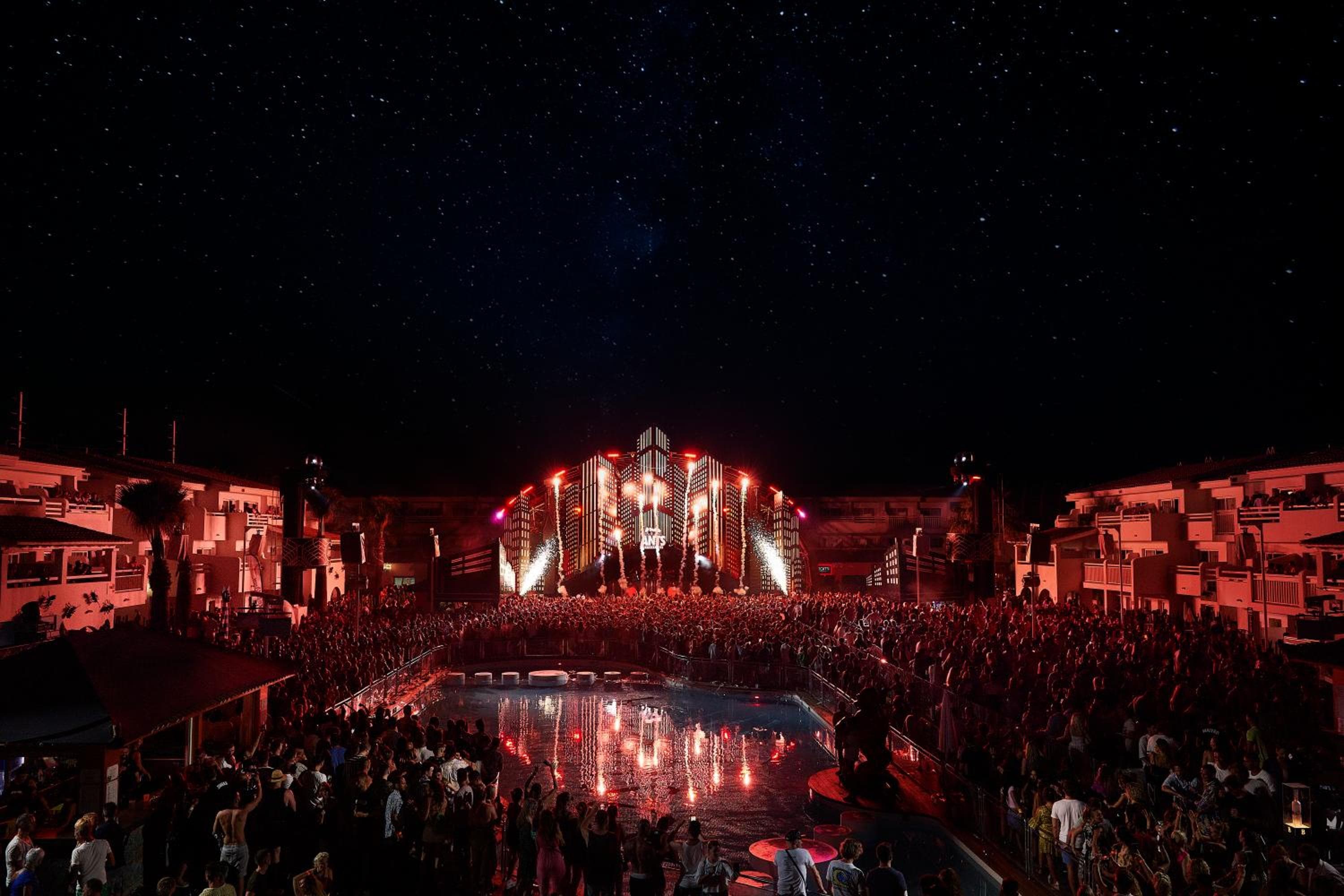 The Unexpected Ibiza Hotel - Ushuaïa Club entrance included — 11