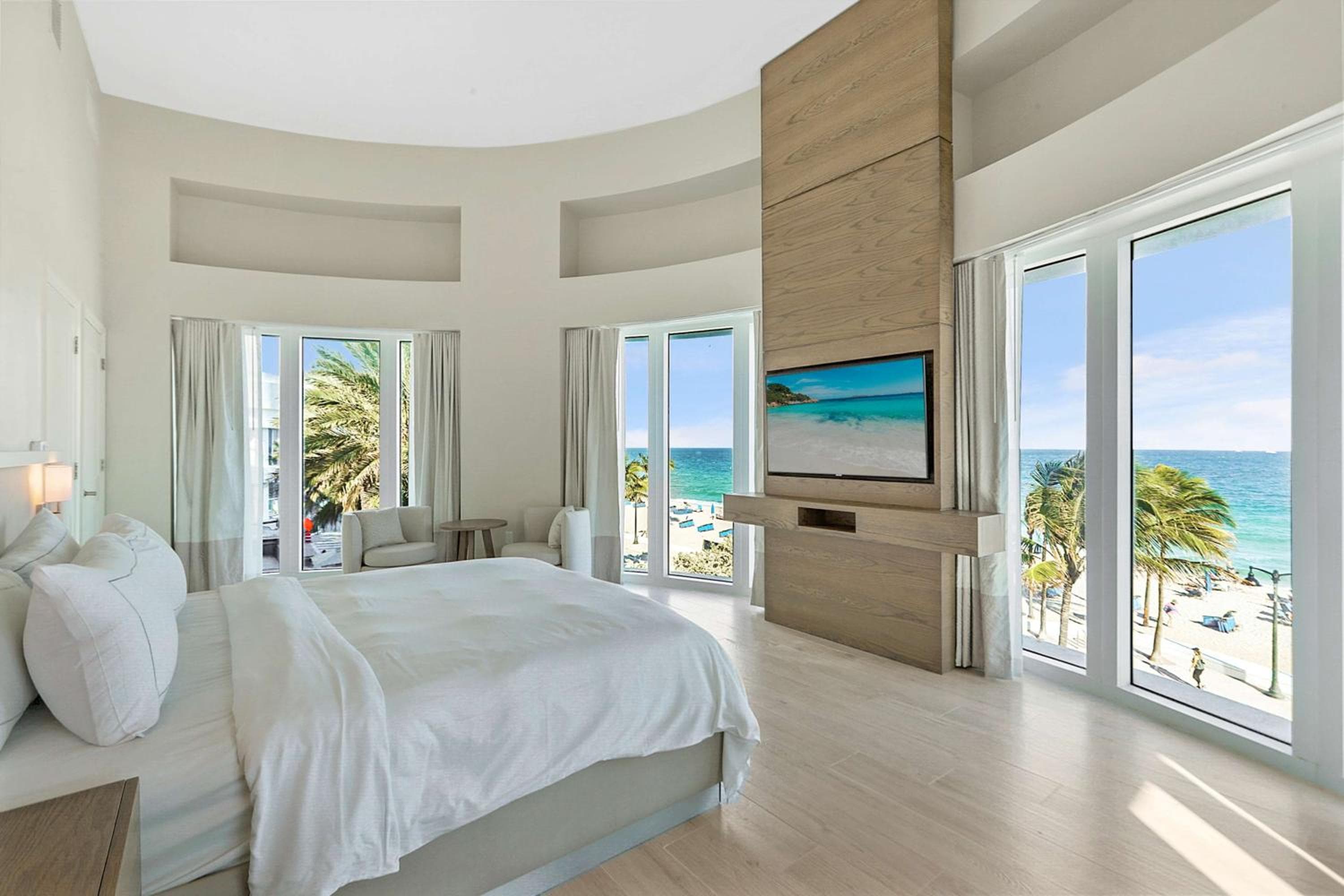 Beach House Fort Lauderdale, A Hilton Resort — 9