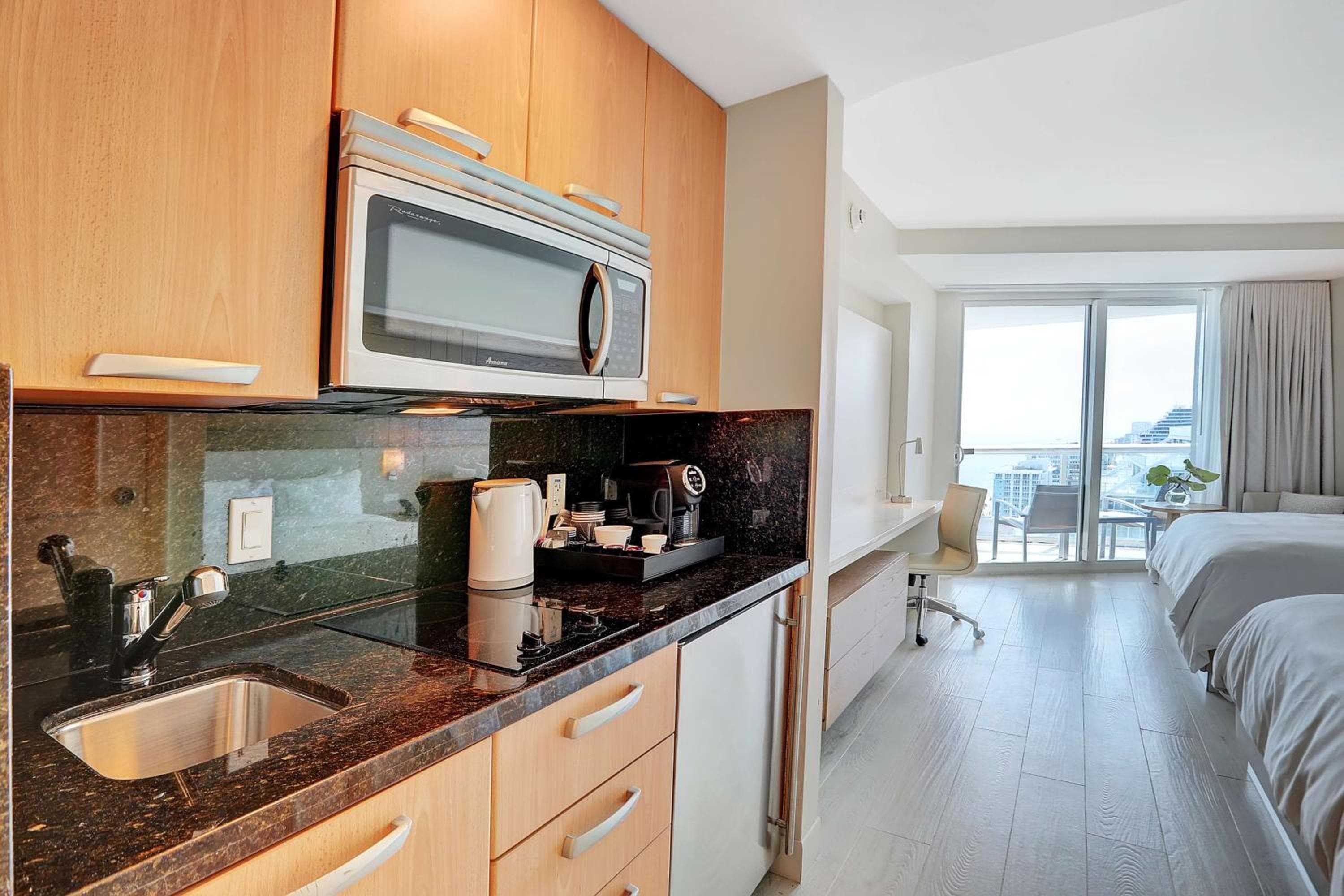 Beach House Fort Lauderdale, A Hilton Resort — 5
