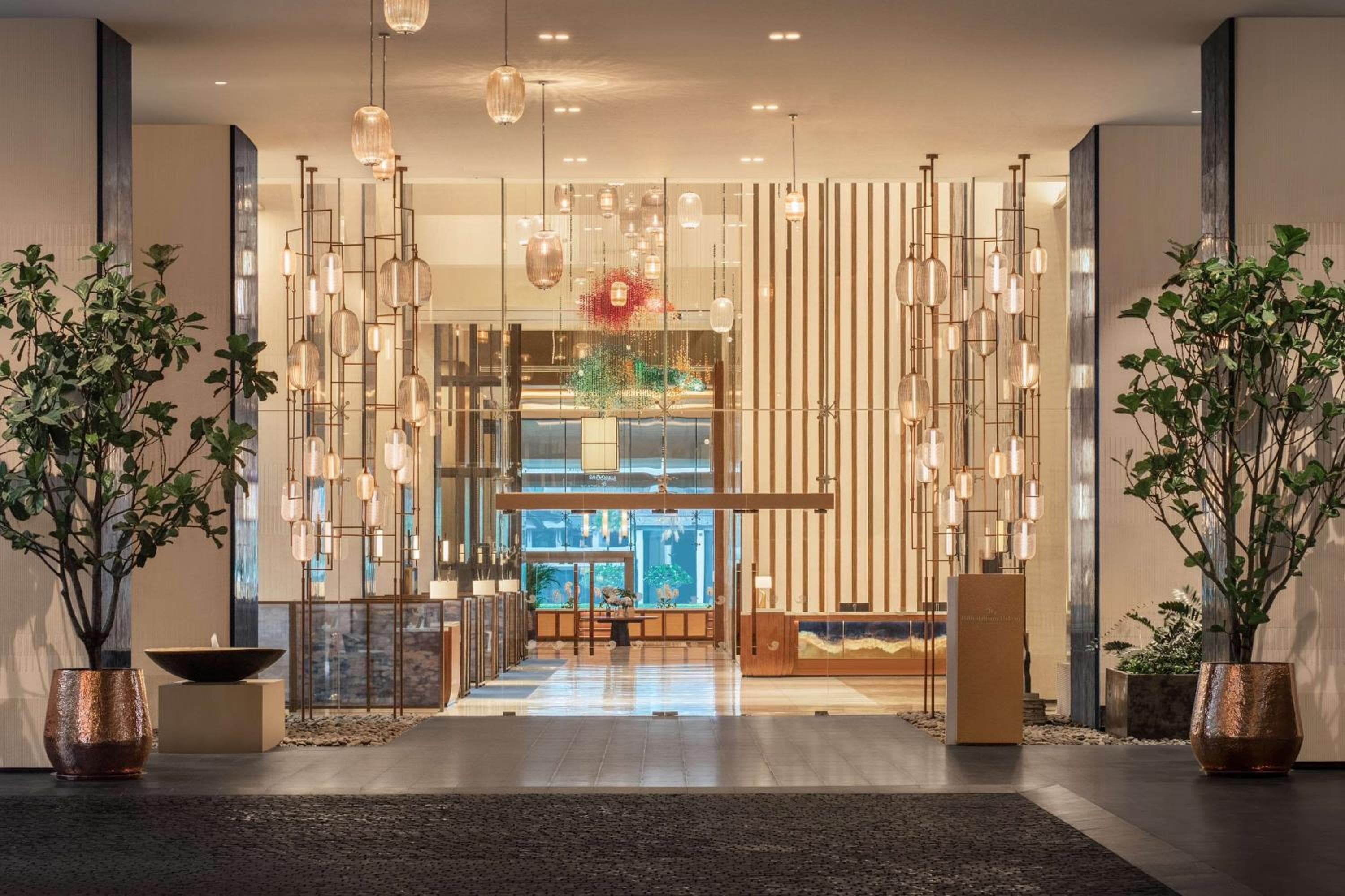 Millennium Hilton Bangkok — 3
