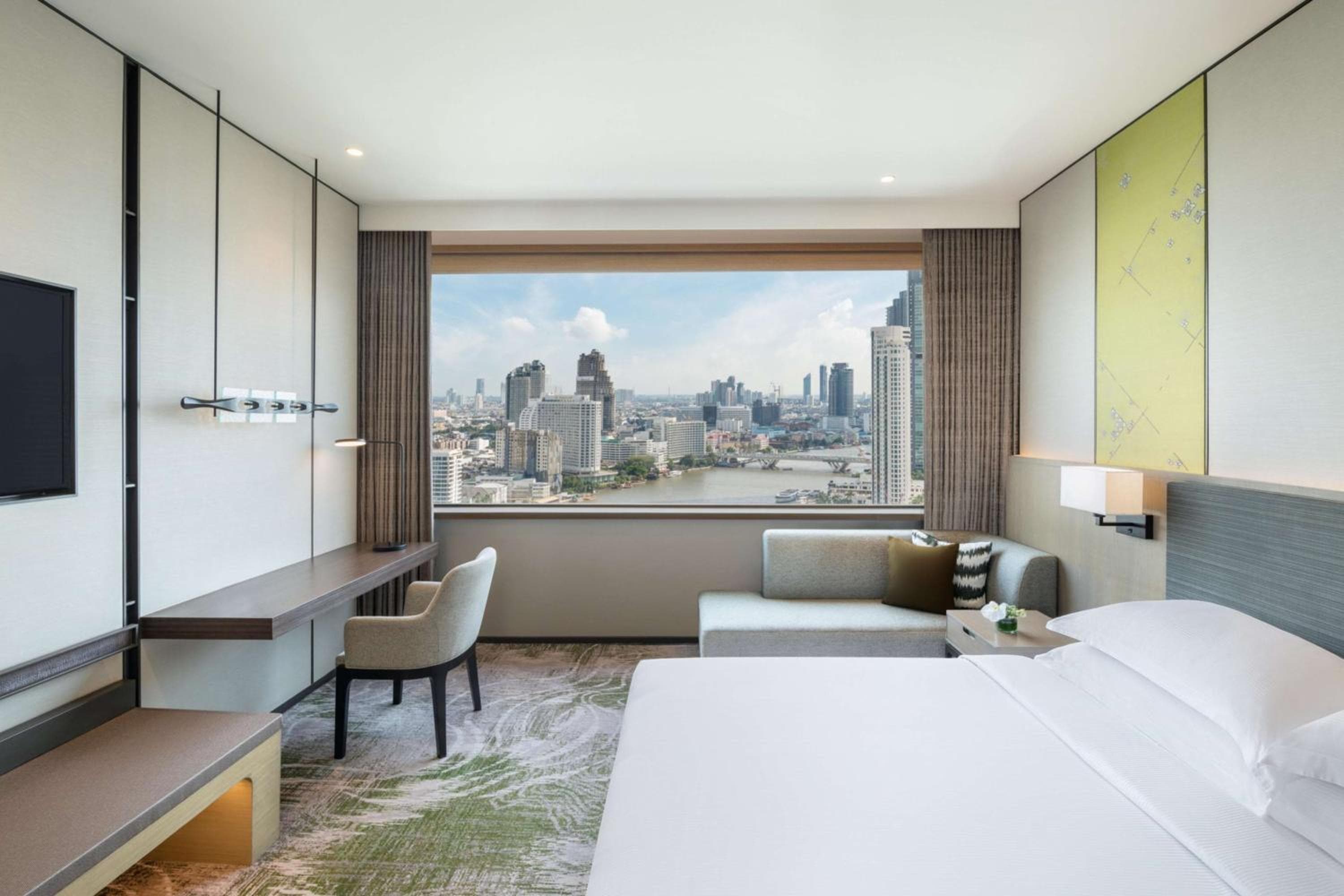 Millennium Hilton Bangkok — 14